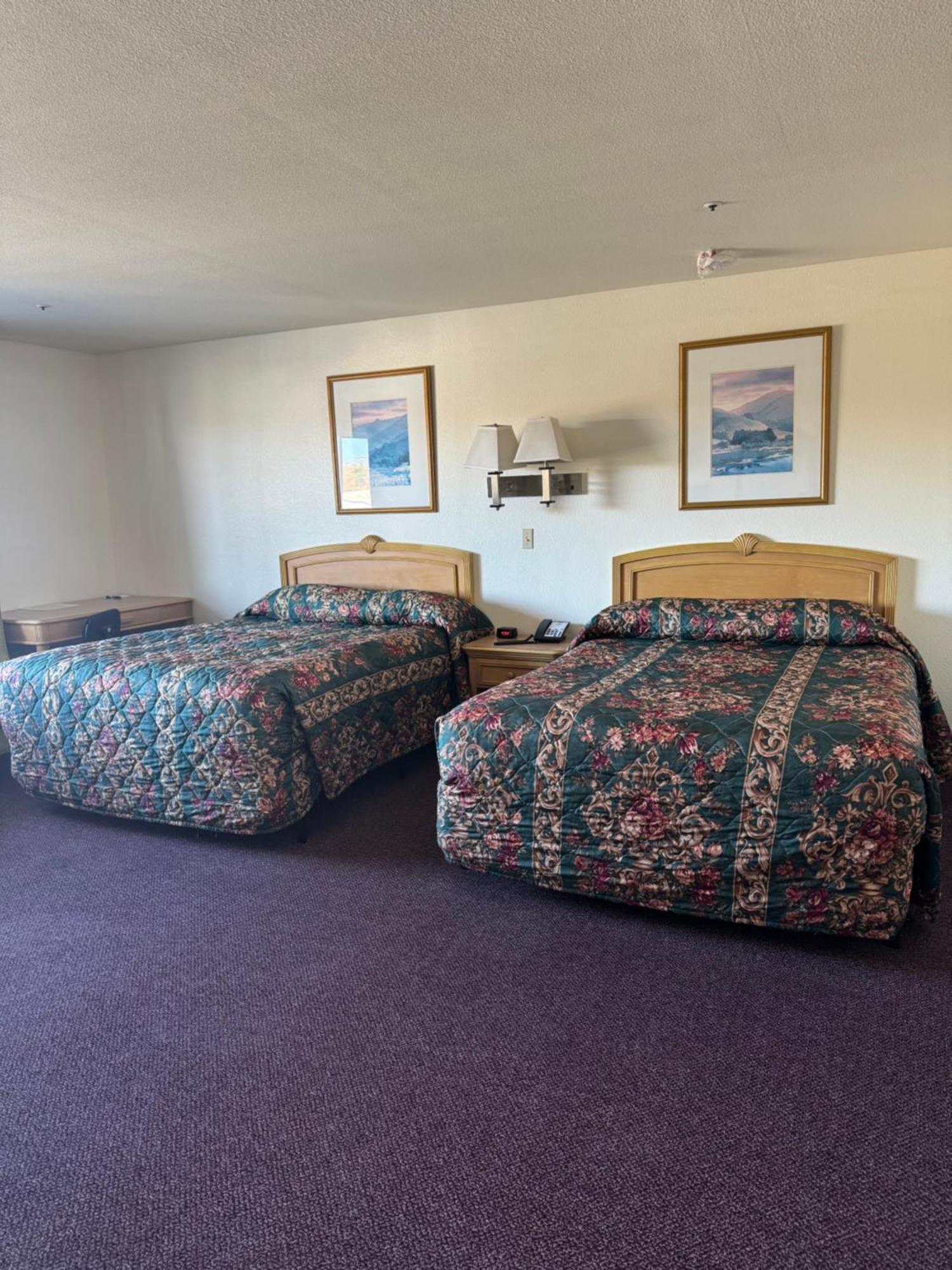 Deluxe Double Room,1743409071:JPEG