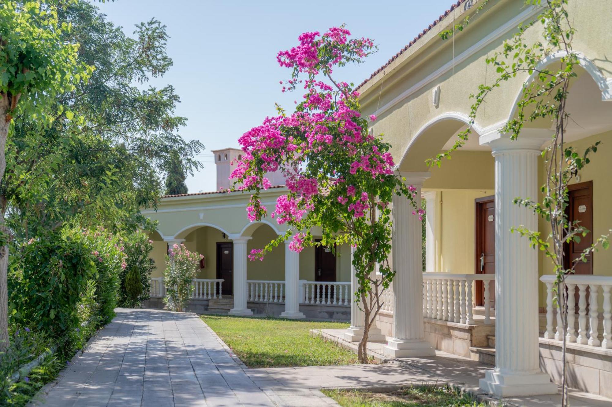 Villa Garden View
