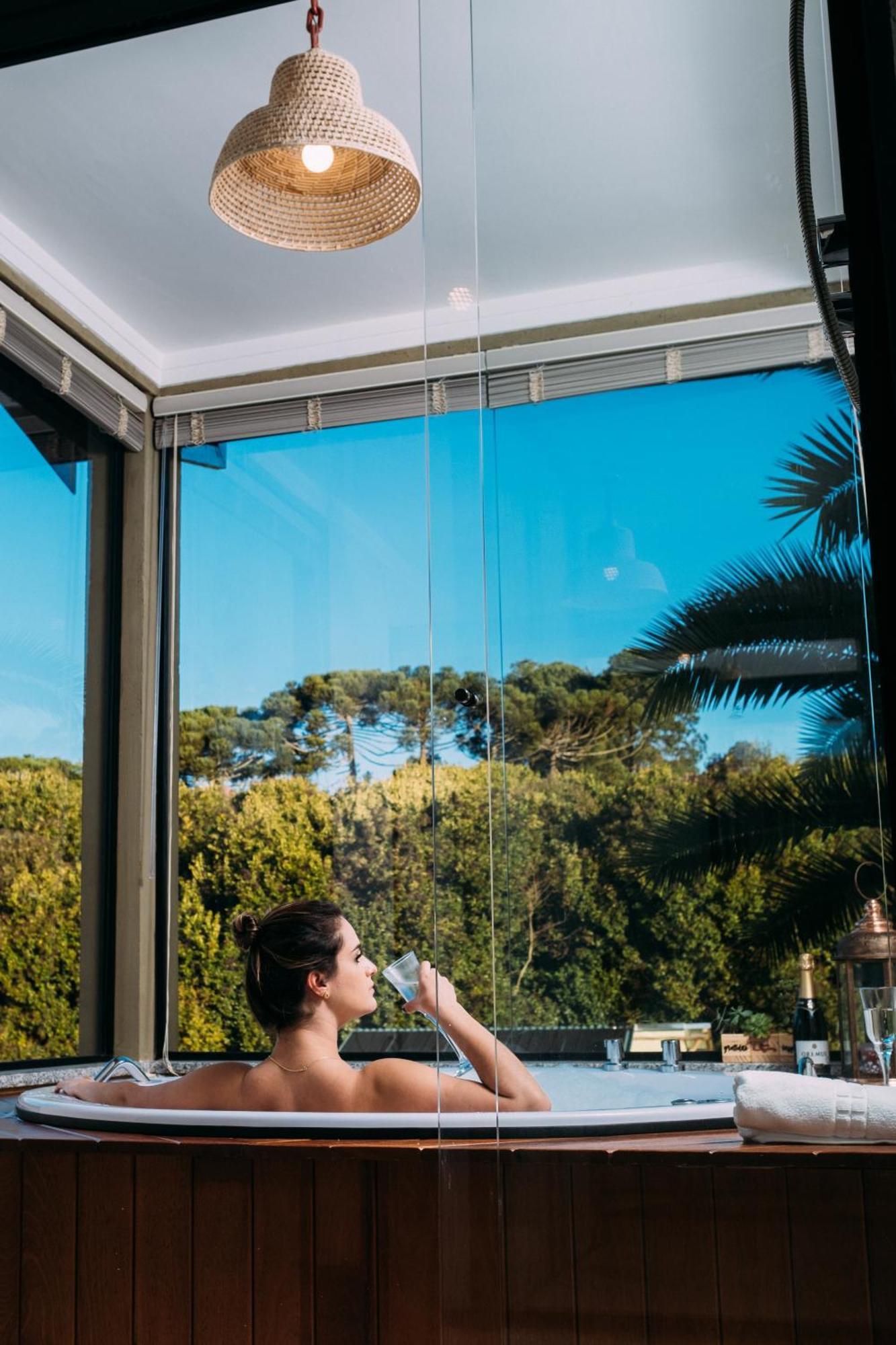 Deluxe Double or Twin Room Spa Bath