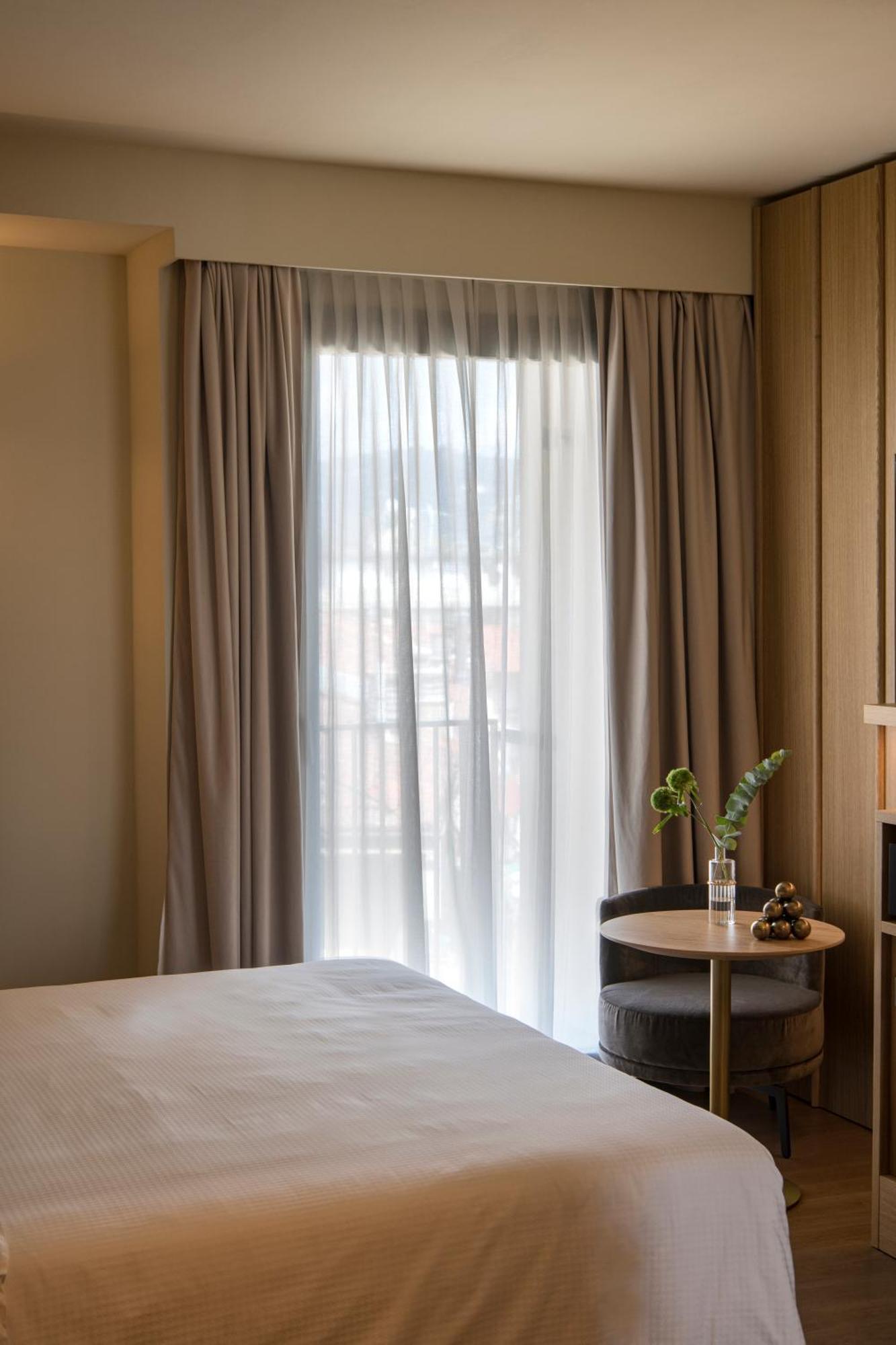 Double Urban Room One-time SPA access