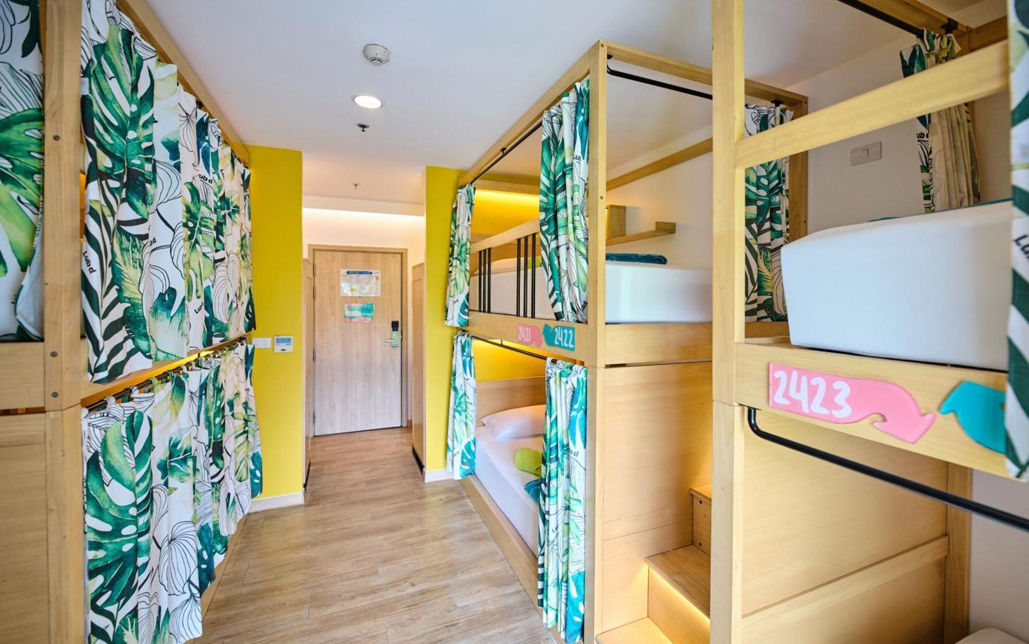 Bed 8-Bed Mixed Dormitory Room
