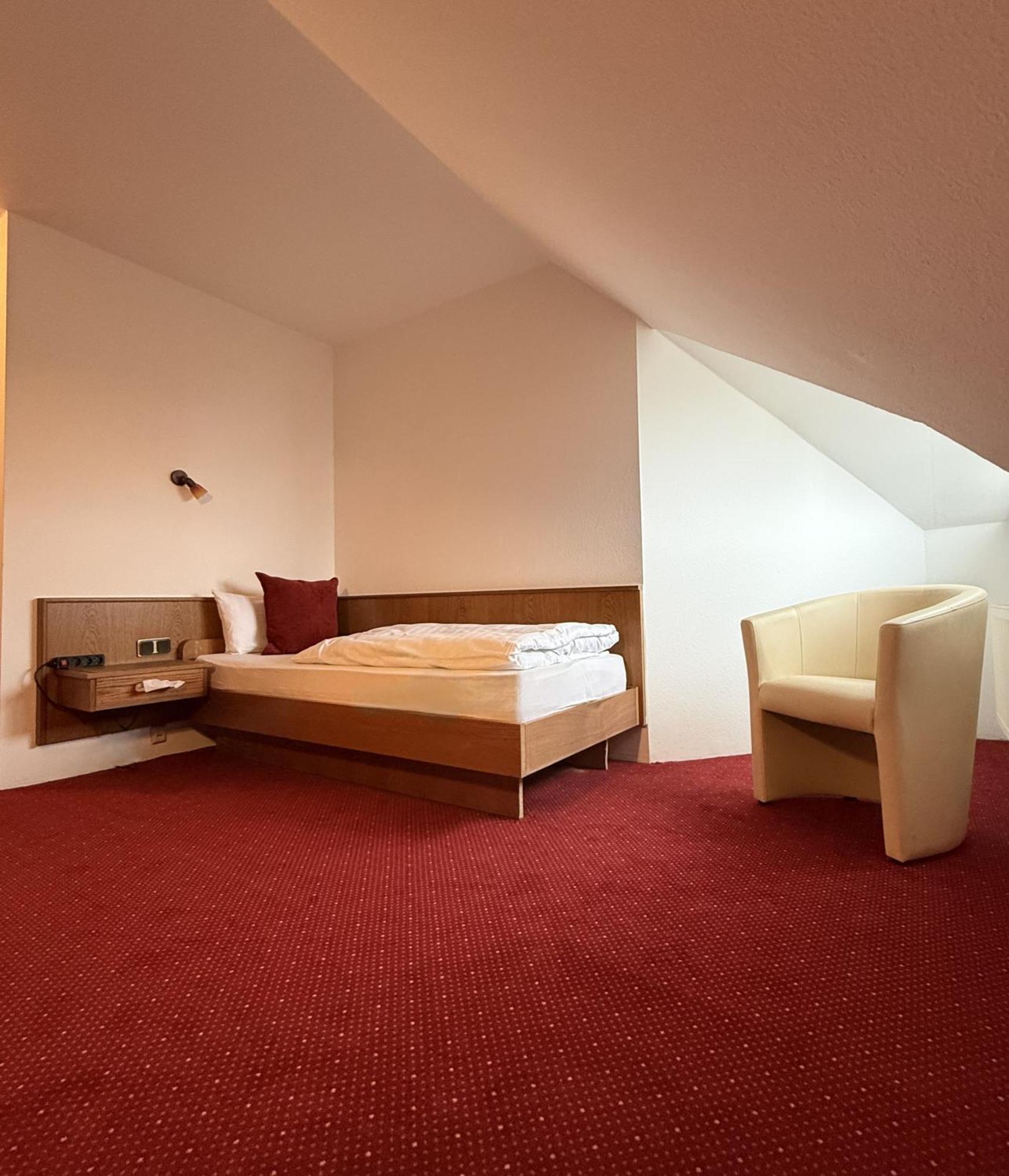 Basic Single Room,1756393054:JPEG