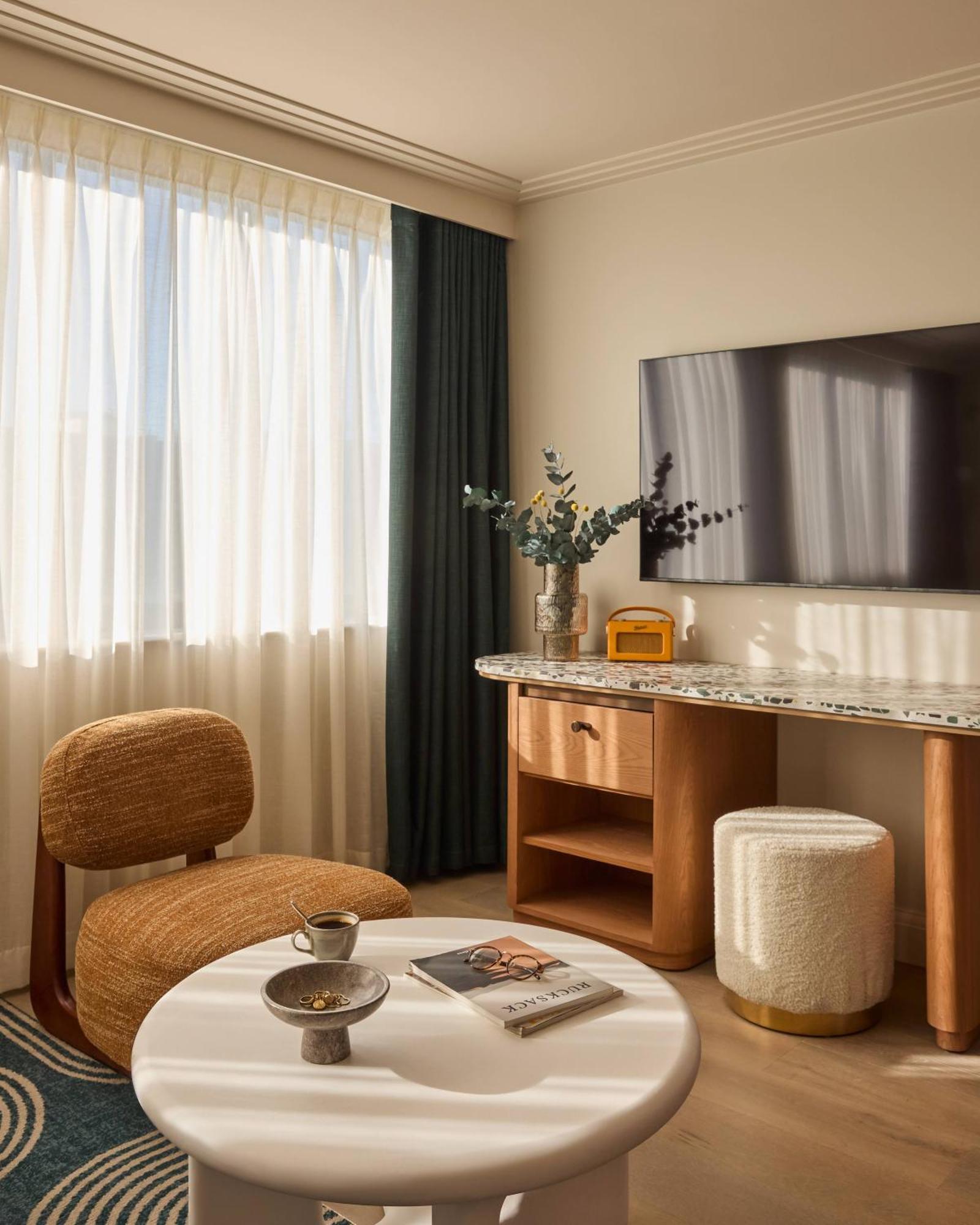 Premium King Room