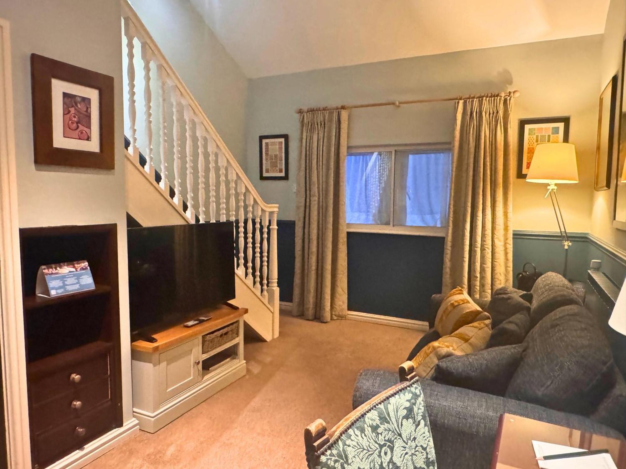Split-level Suite