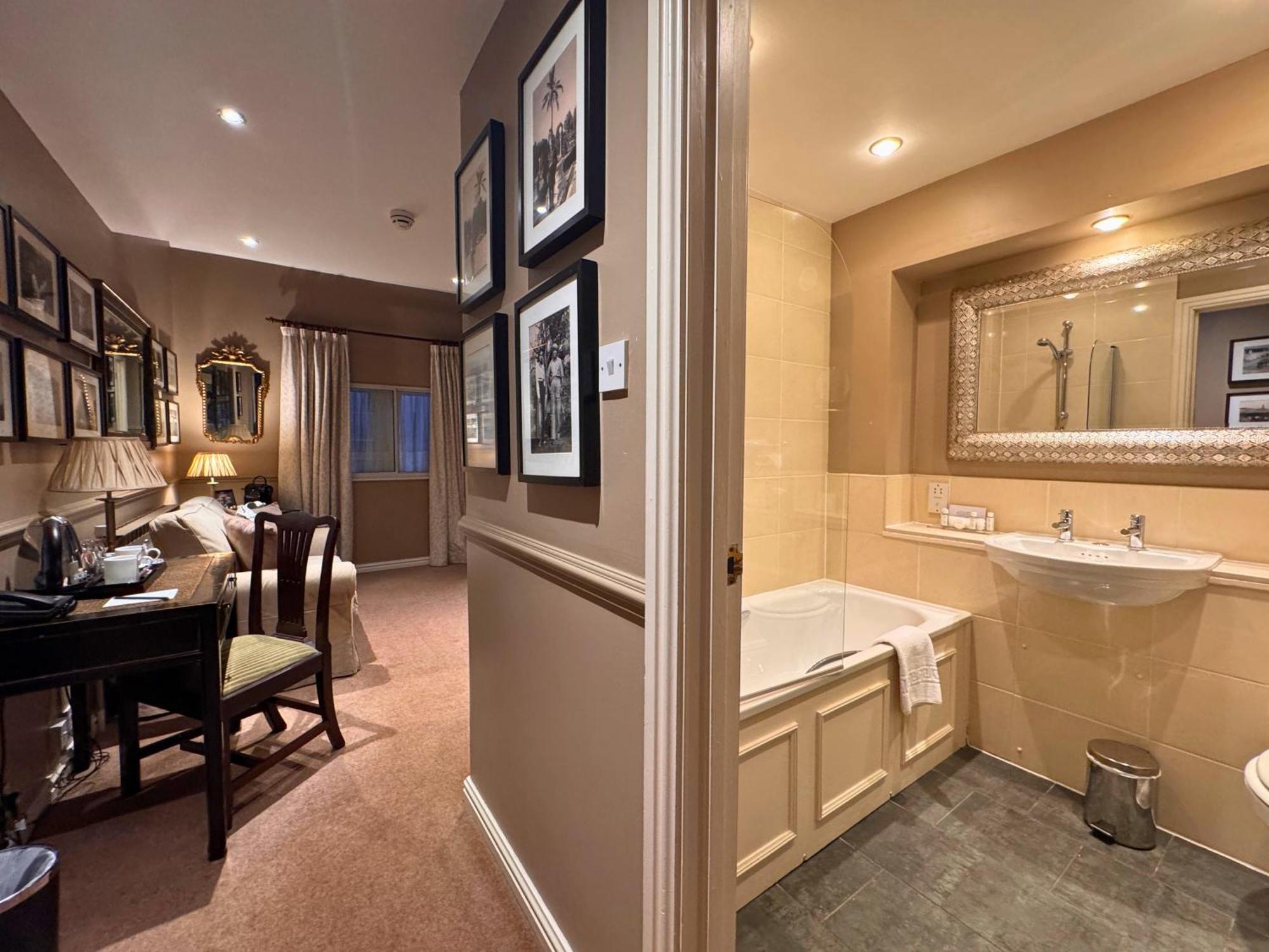 Split-level Suite