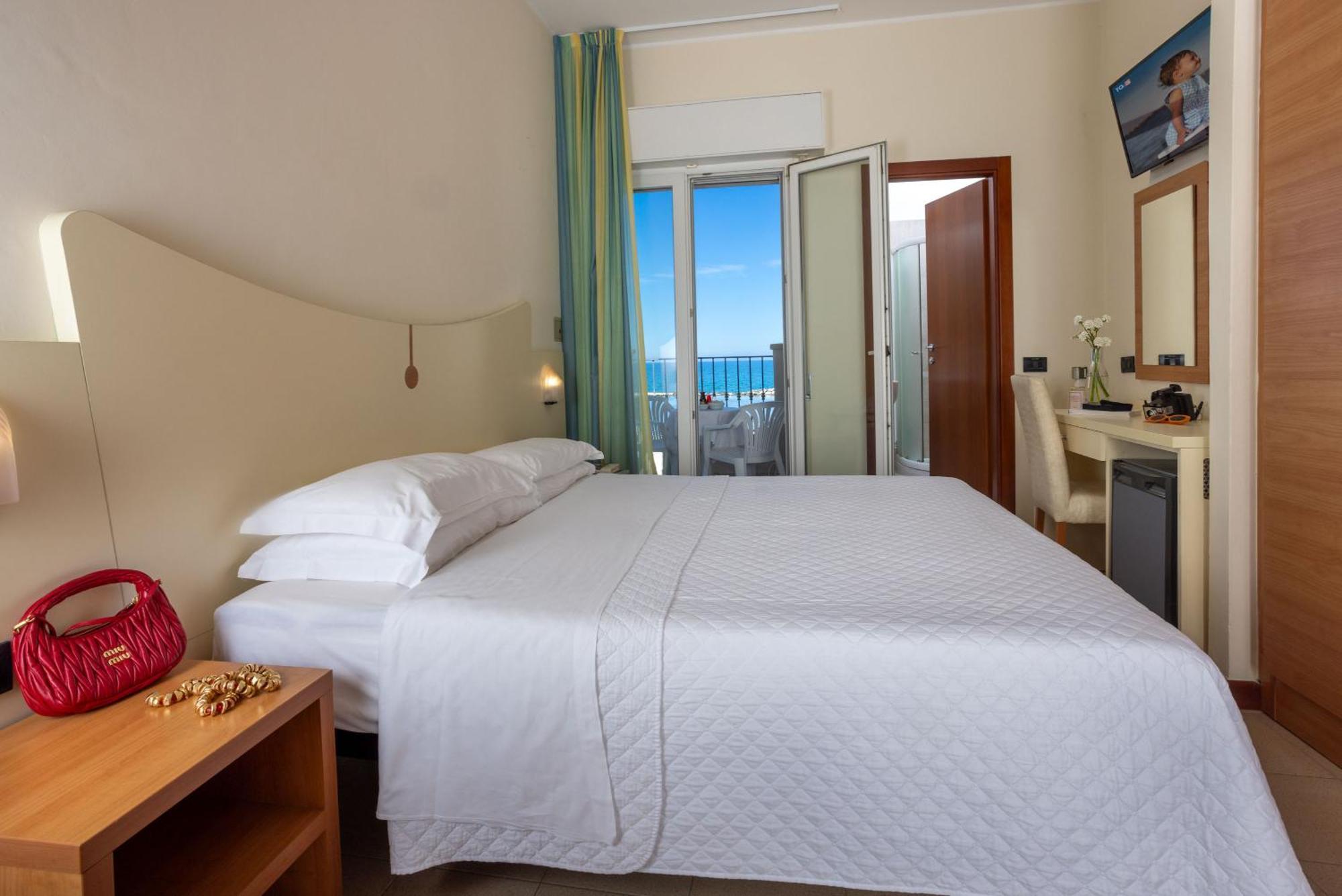 Double Room Beach Front