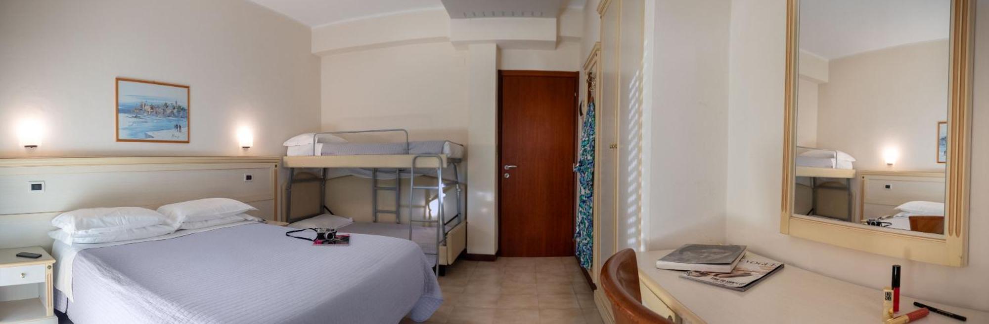 Standard Quadruple Room
