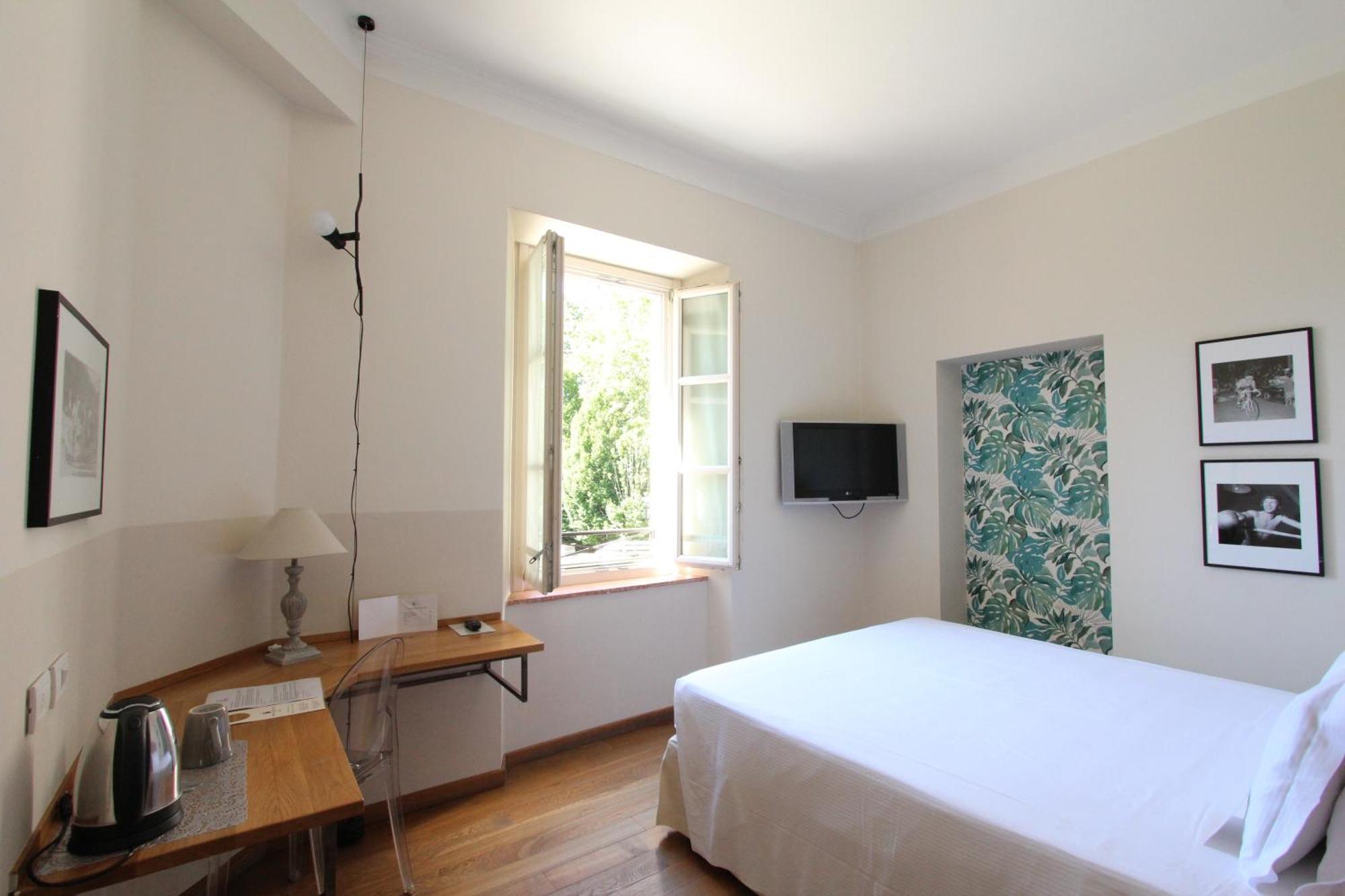 Double Room Garden View