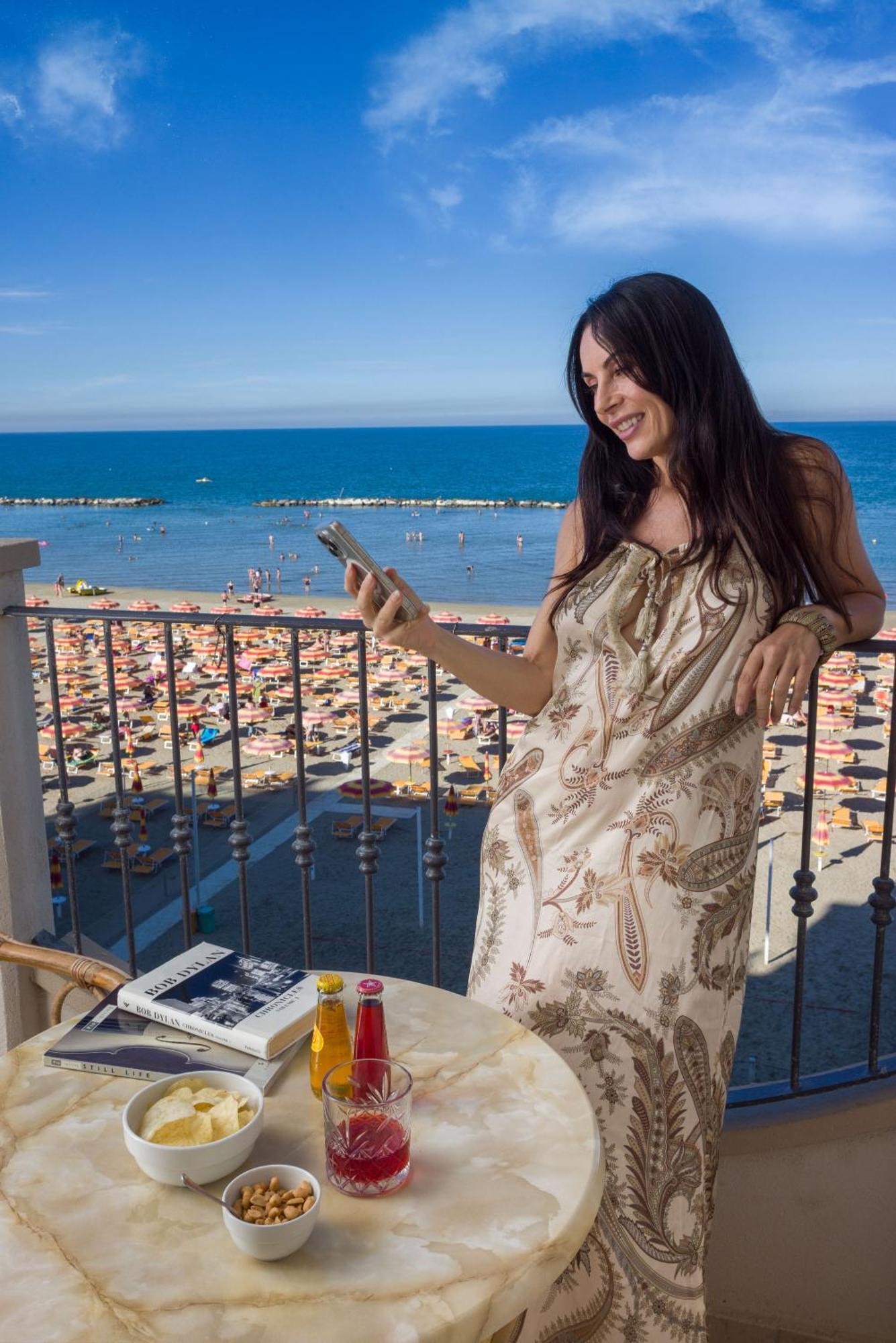 Quadruple Room Beach Front