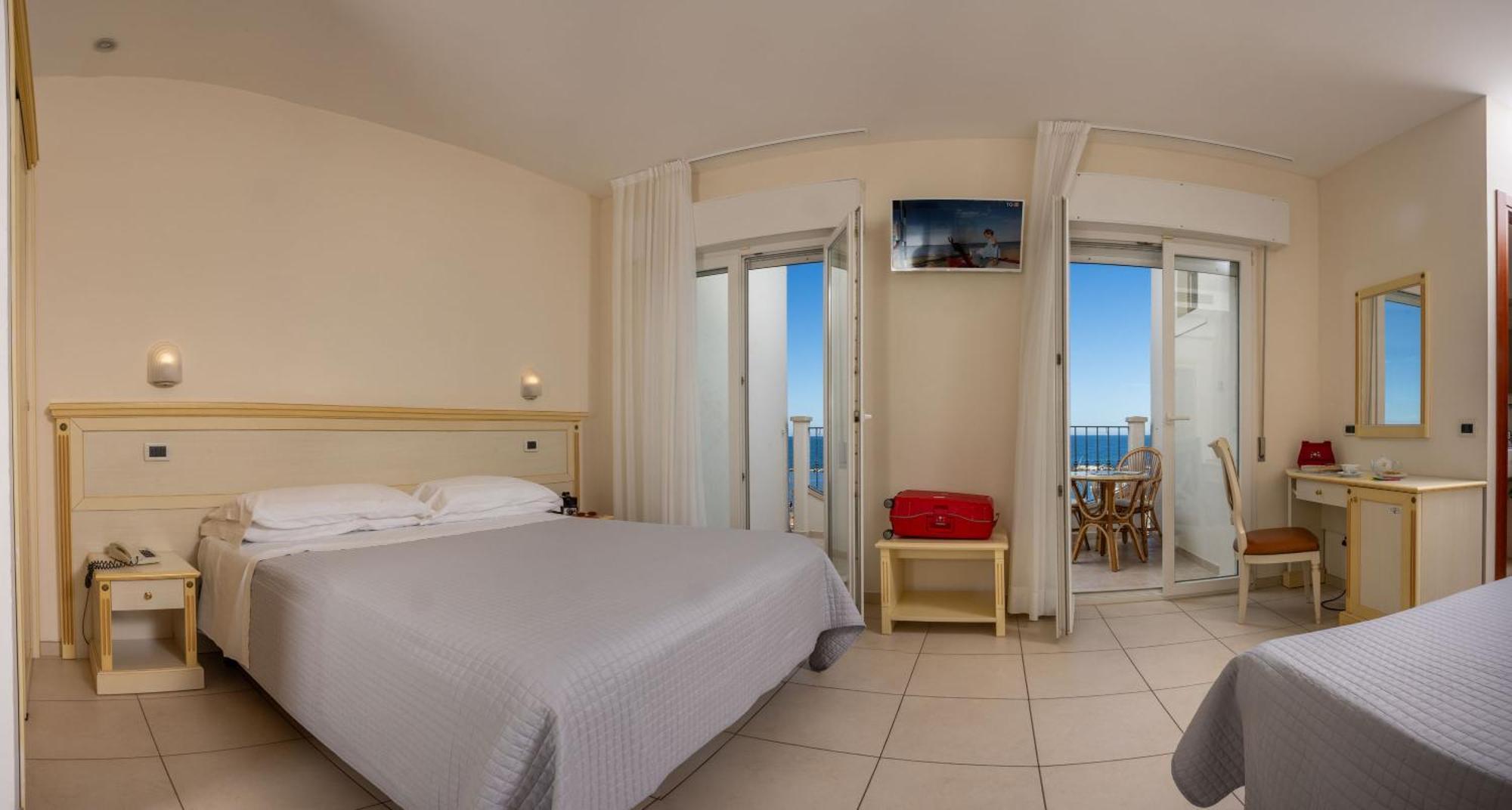 Junior Suite Beach Front