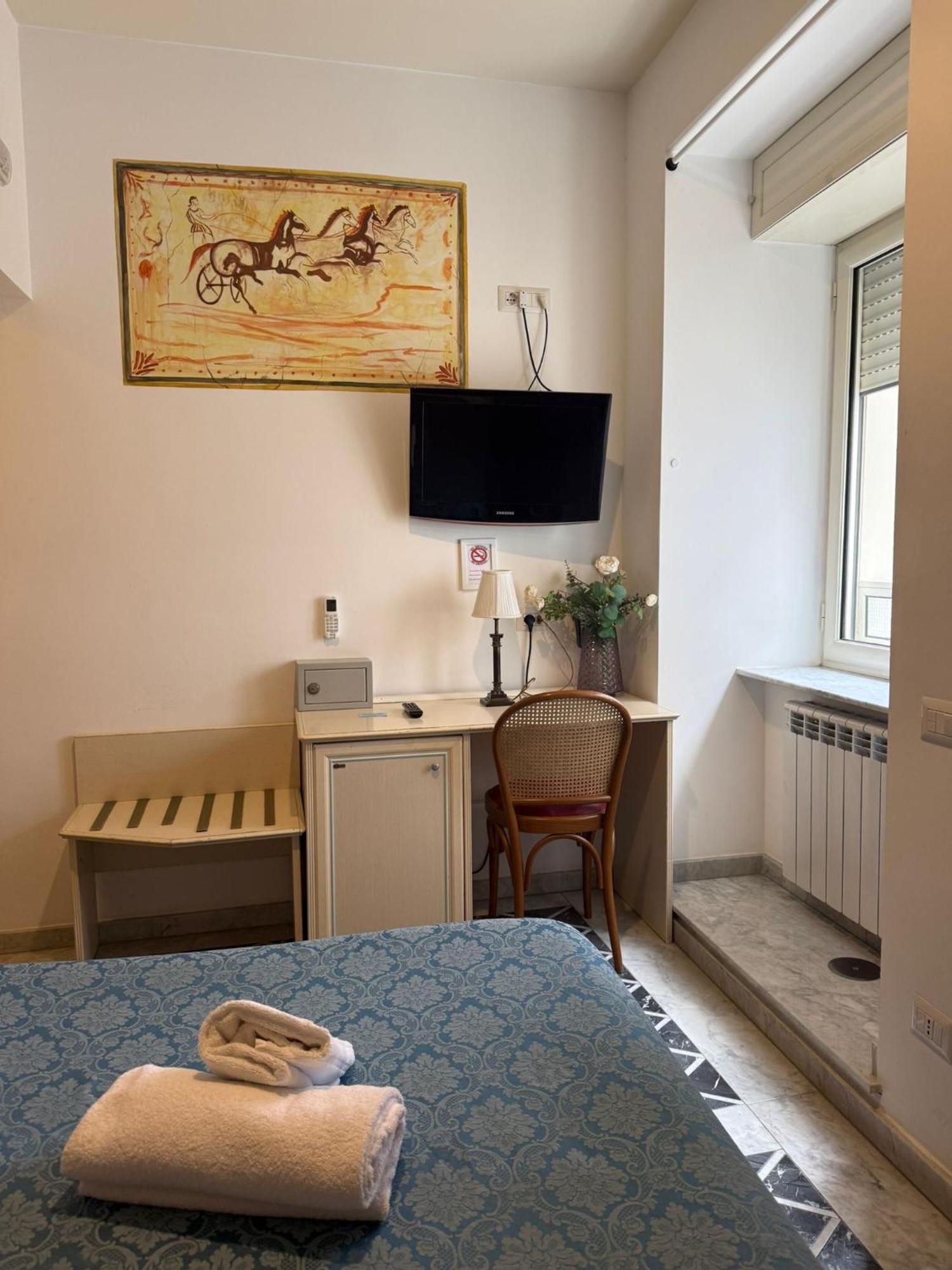 Single Room,1746824439:JPEG