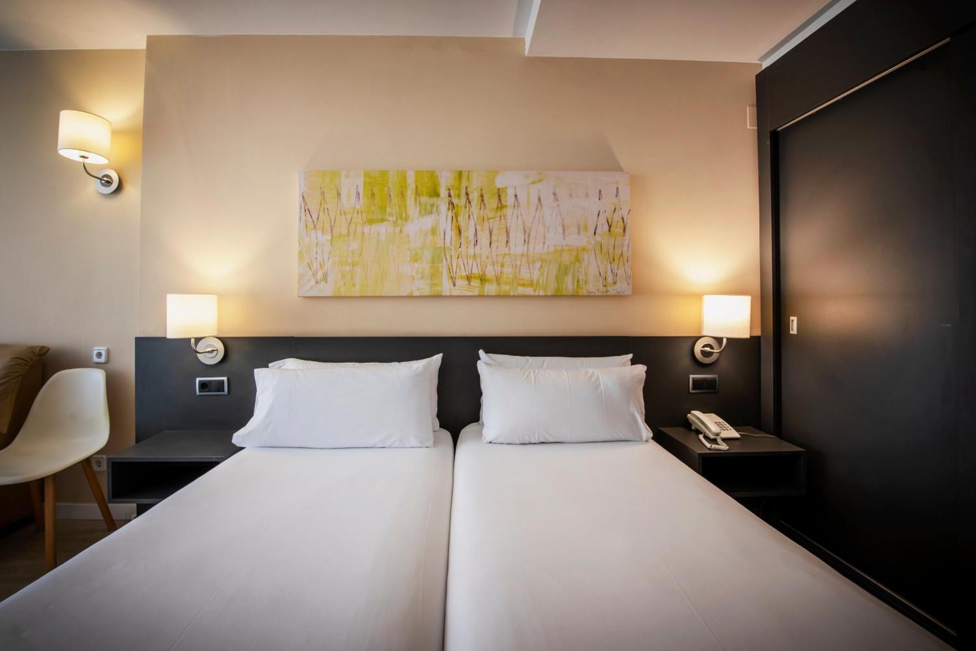 Standard Double or Twin Room Balcony