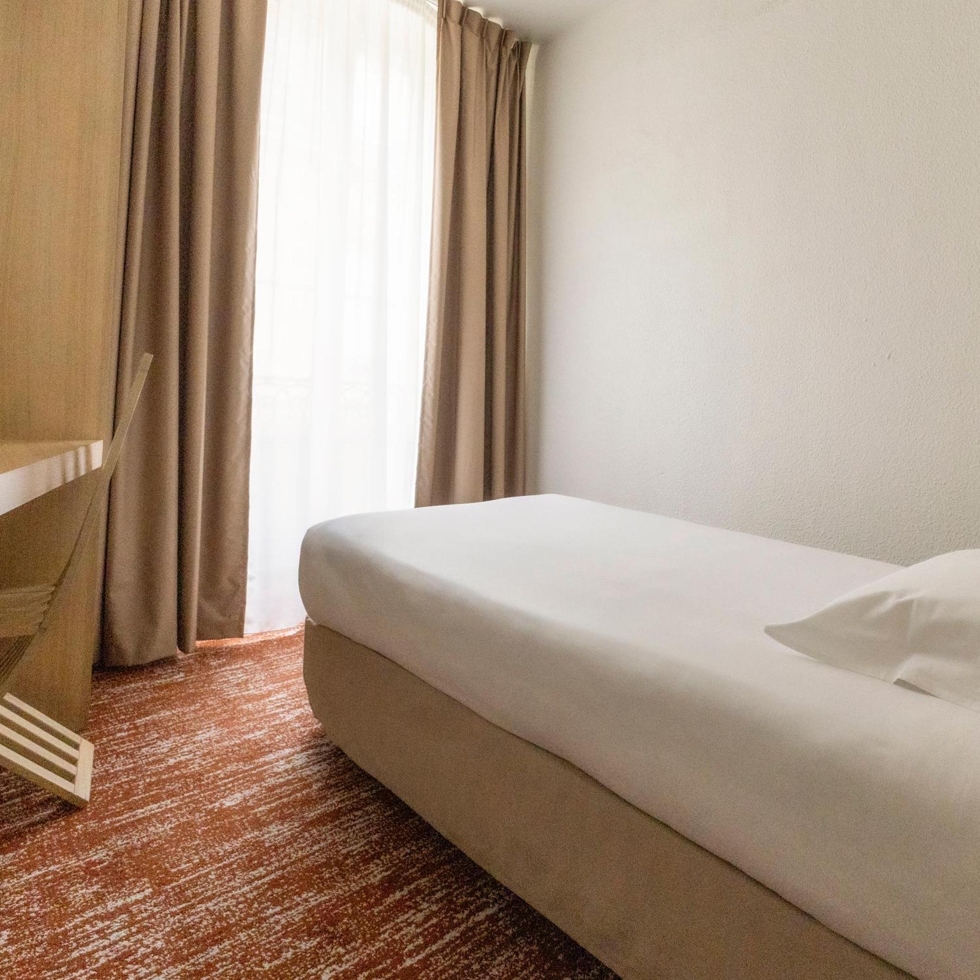 Single Room City View