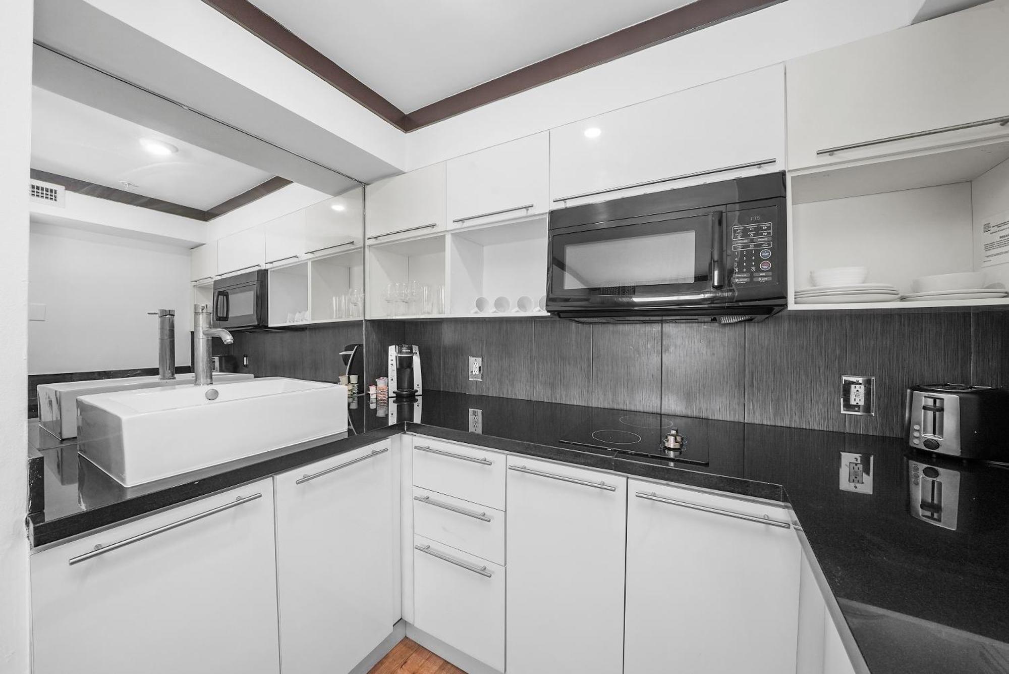 Deluxe Two Bedroom Suite,1746834313:JPEG