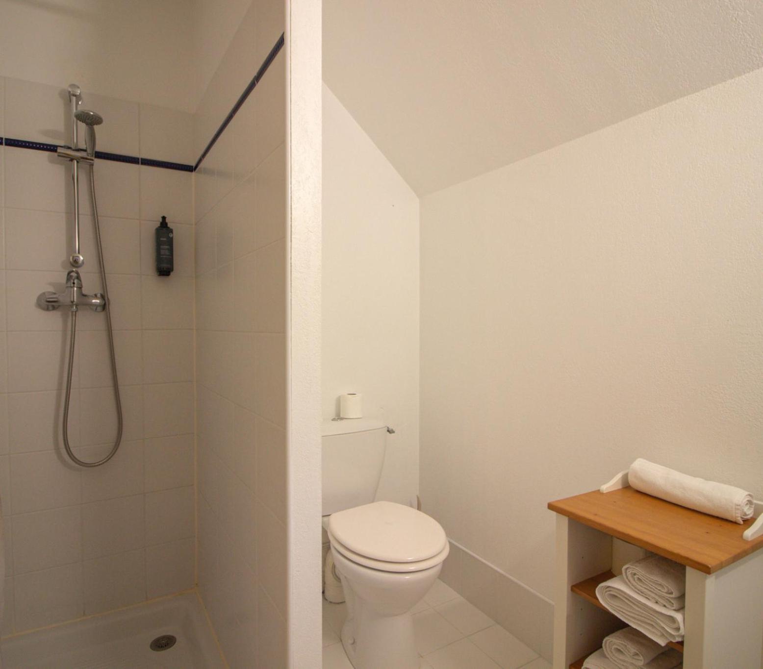 Three-Bedroom Apartment,1746848423:JPEG