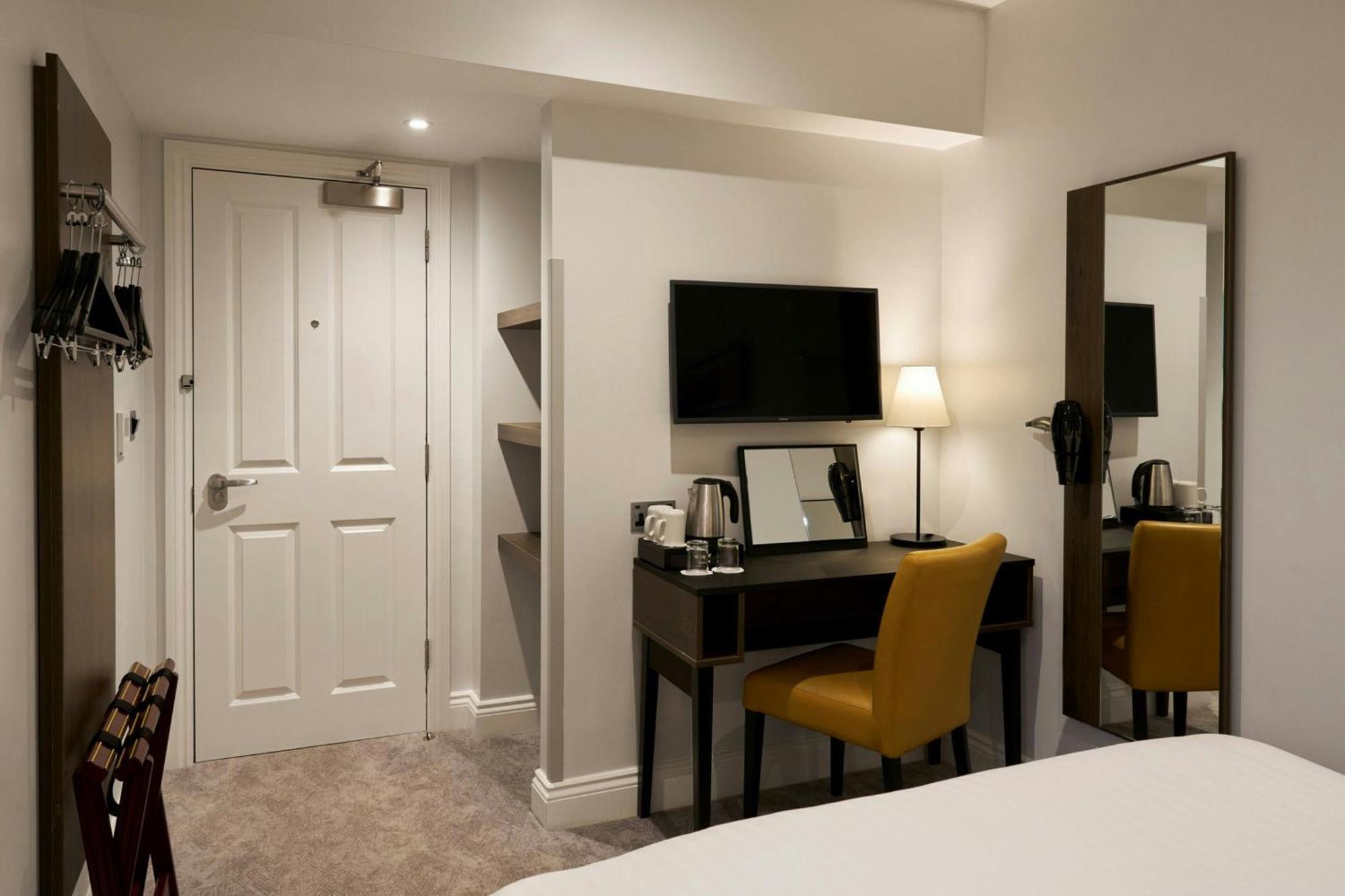 Standard Double Room Windowless