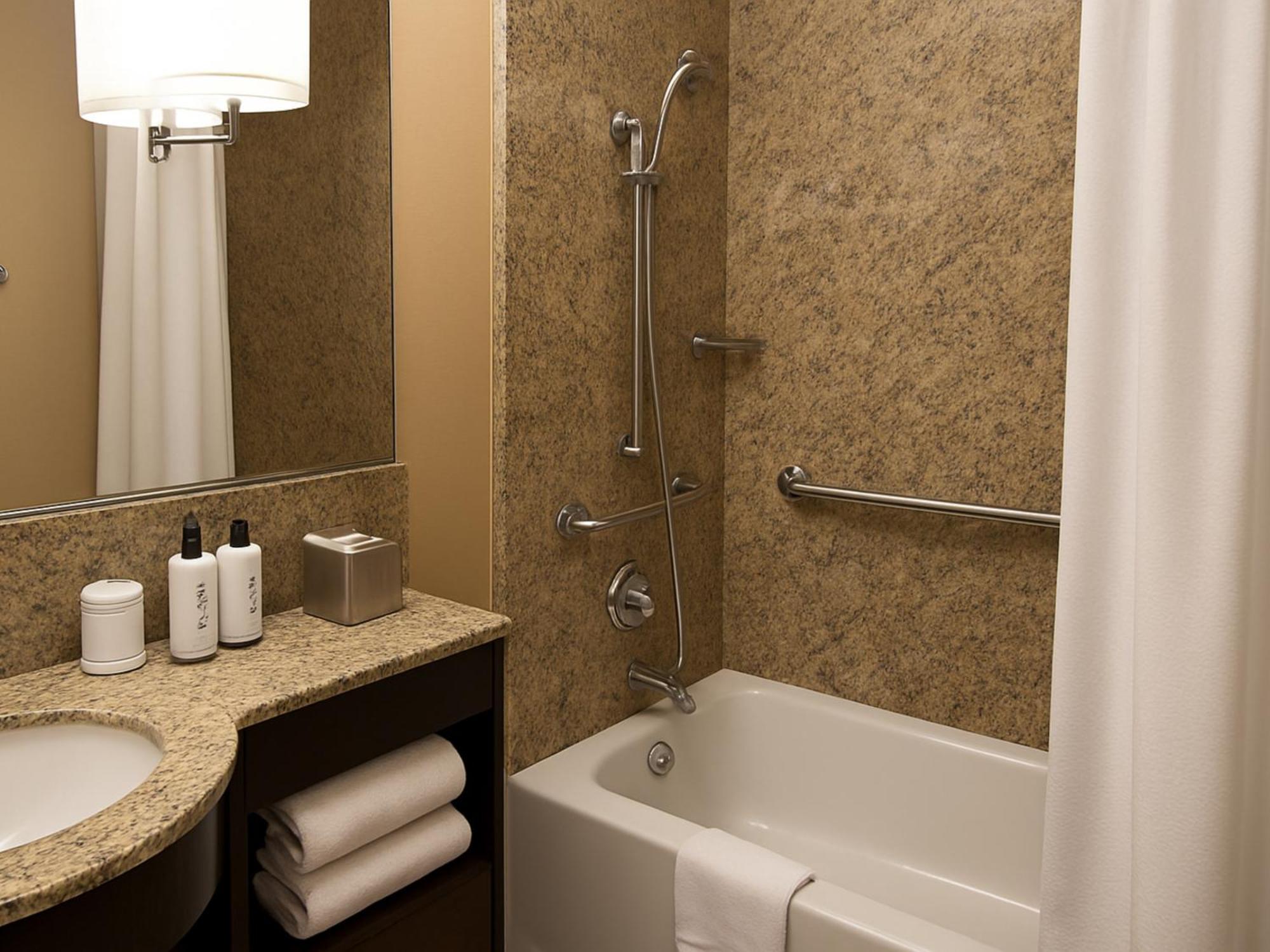 King Room Hearing Accessible or Non-Smoking