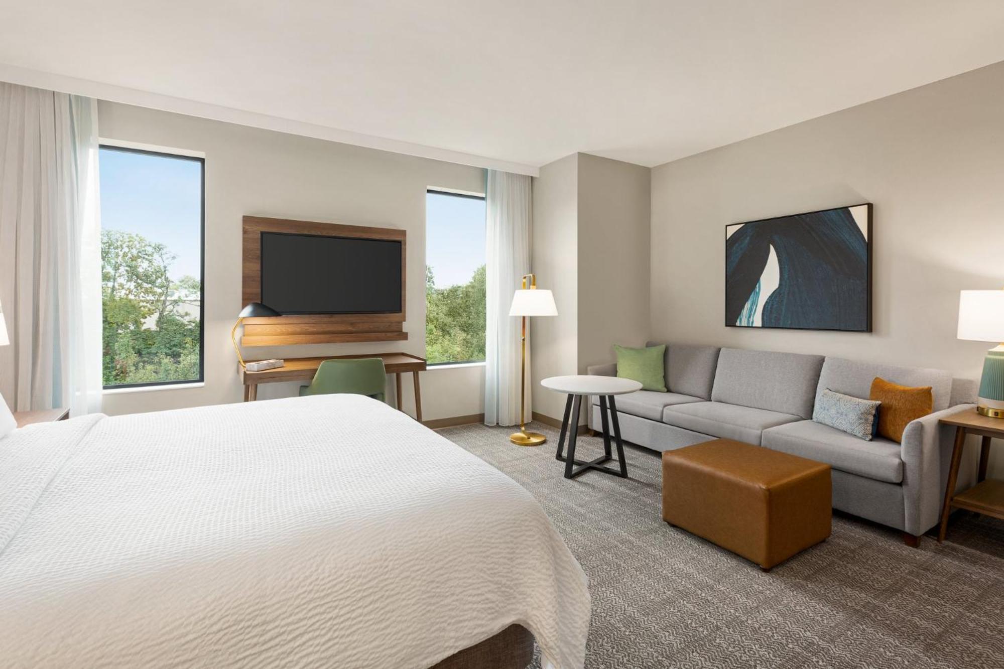 King Studio Suite