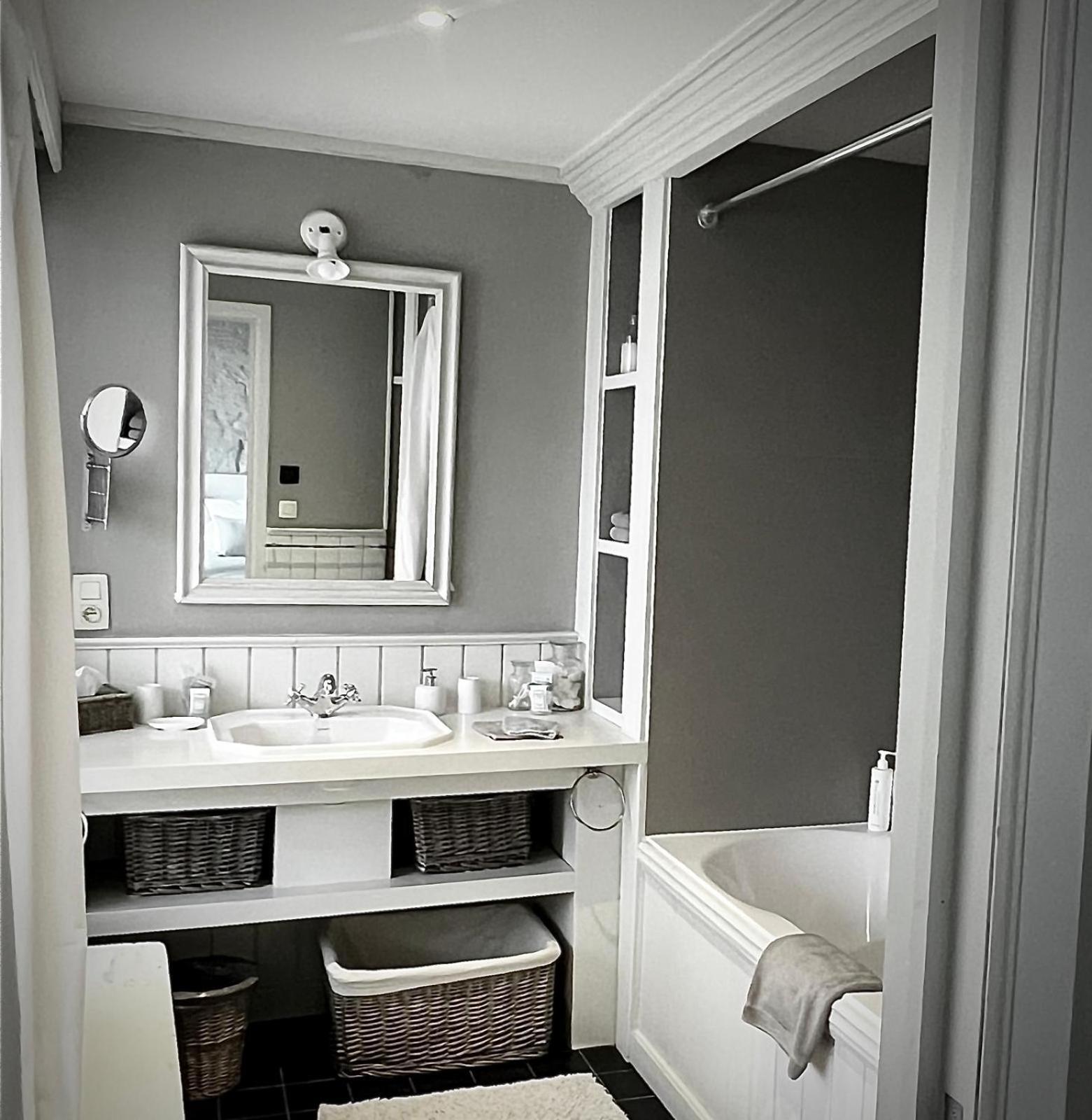 Deluxe Suite Second Floor