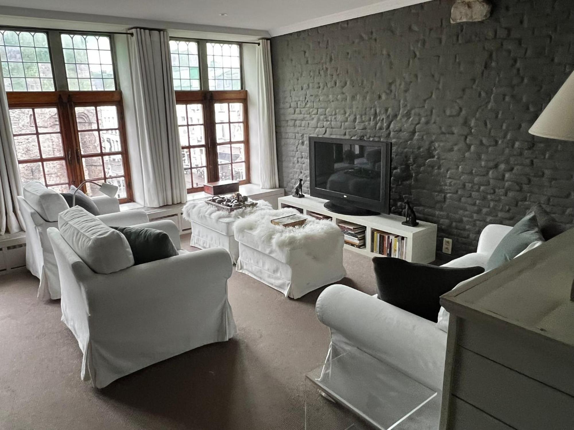 Deluxe Suite Second Floor