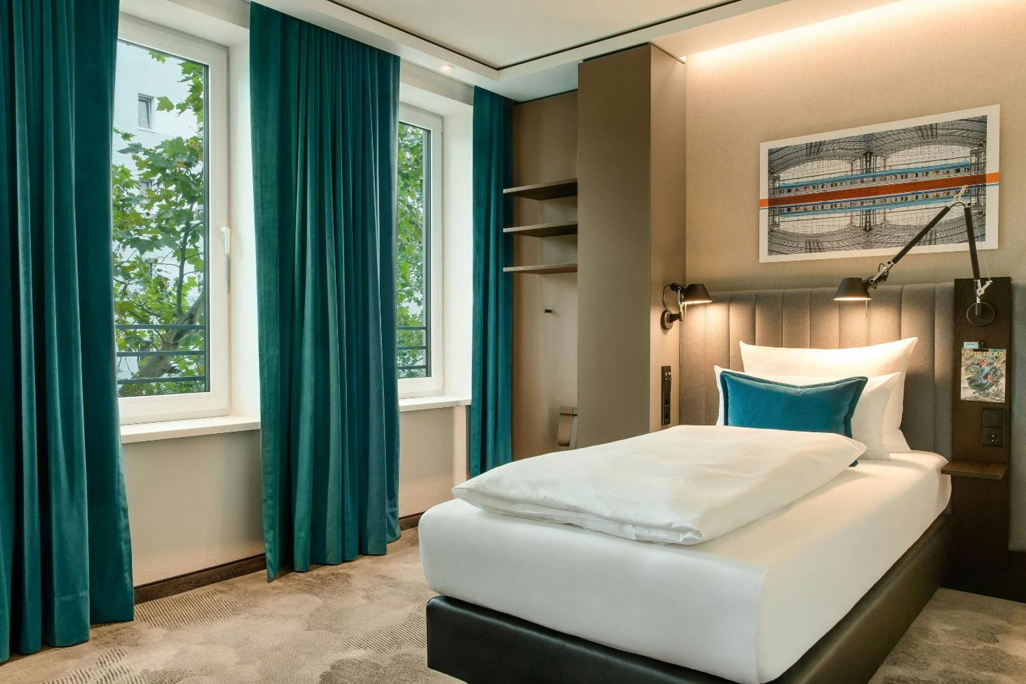 Single Room,1746868729:JPEG
