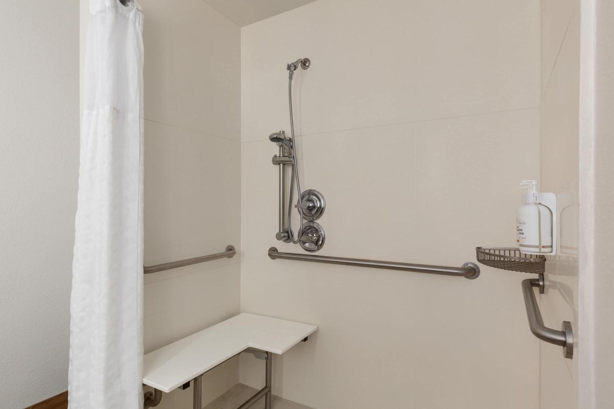 King Room with Roll-In Shower - Mobility/Hearing Accessible - Non-Smoking