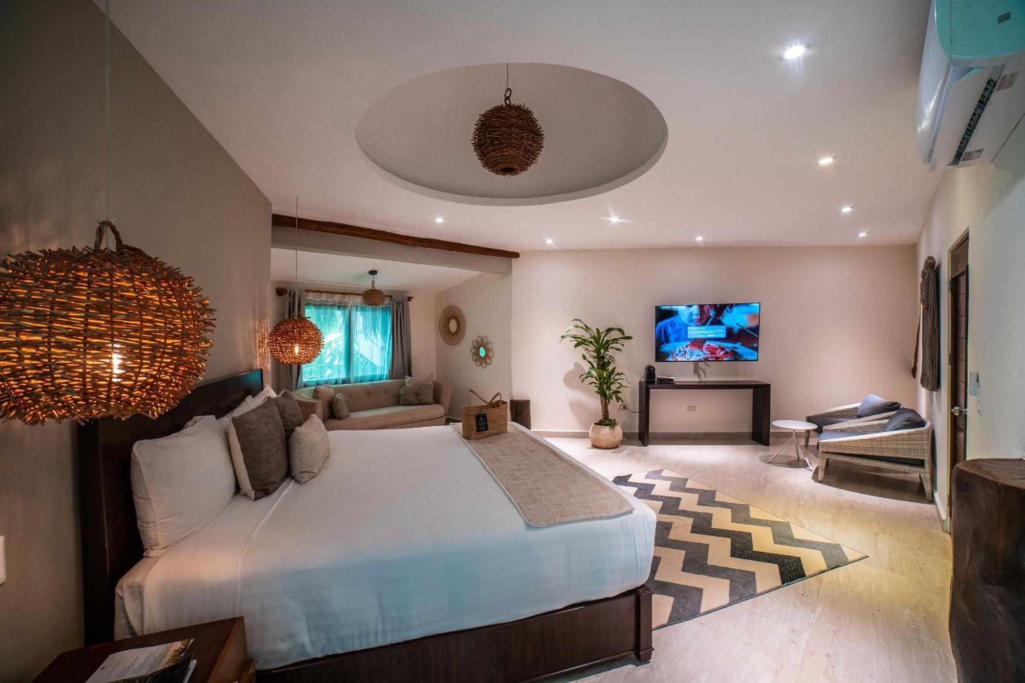 Two-Bedroom Suite,1746872940:JPEG