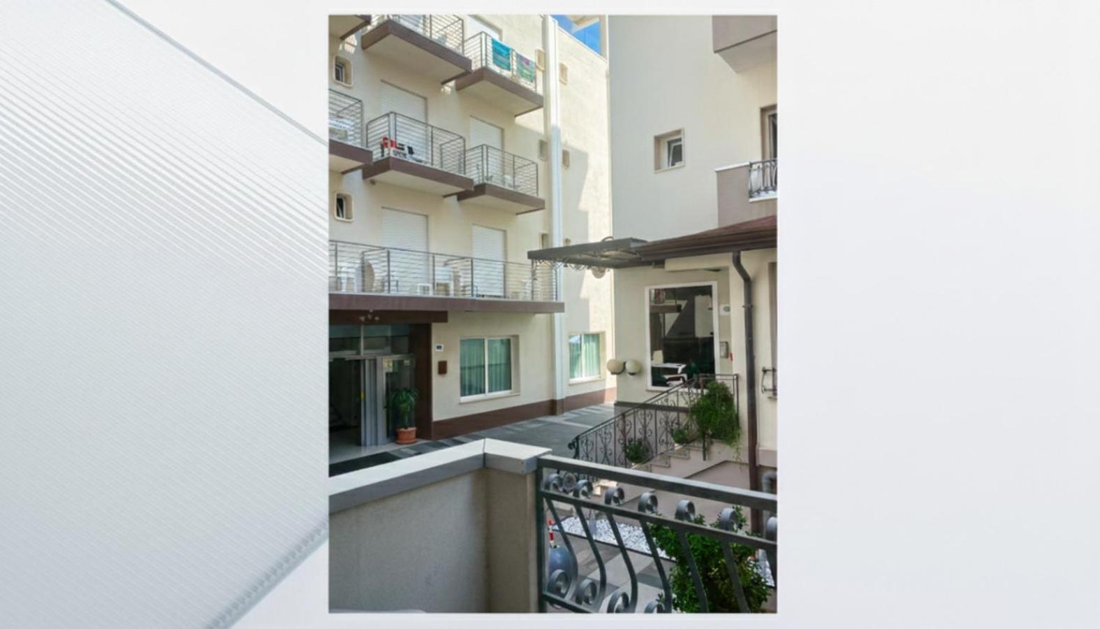 Standard Double or Twin Room Garden View