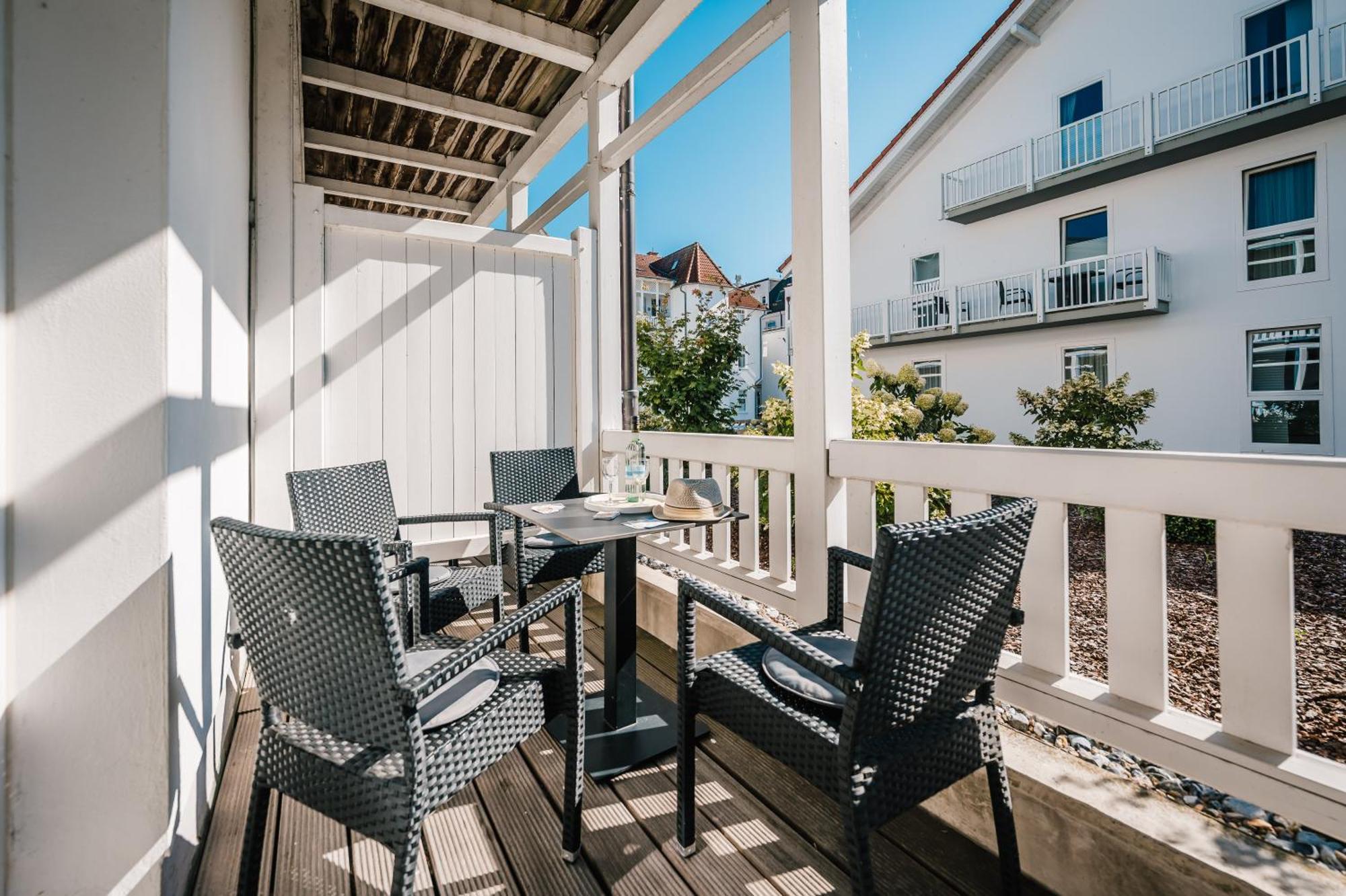 3-Room Apartment Balcony