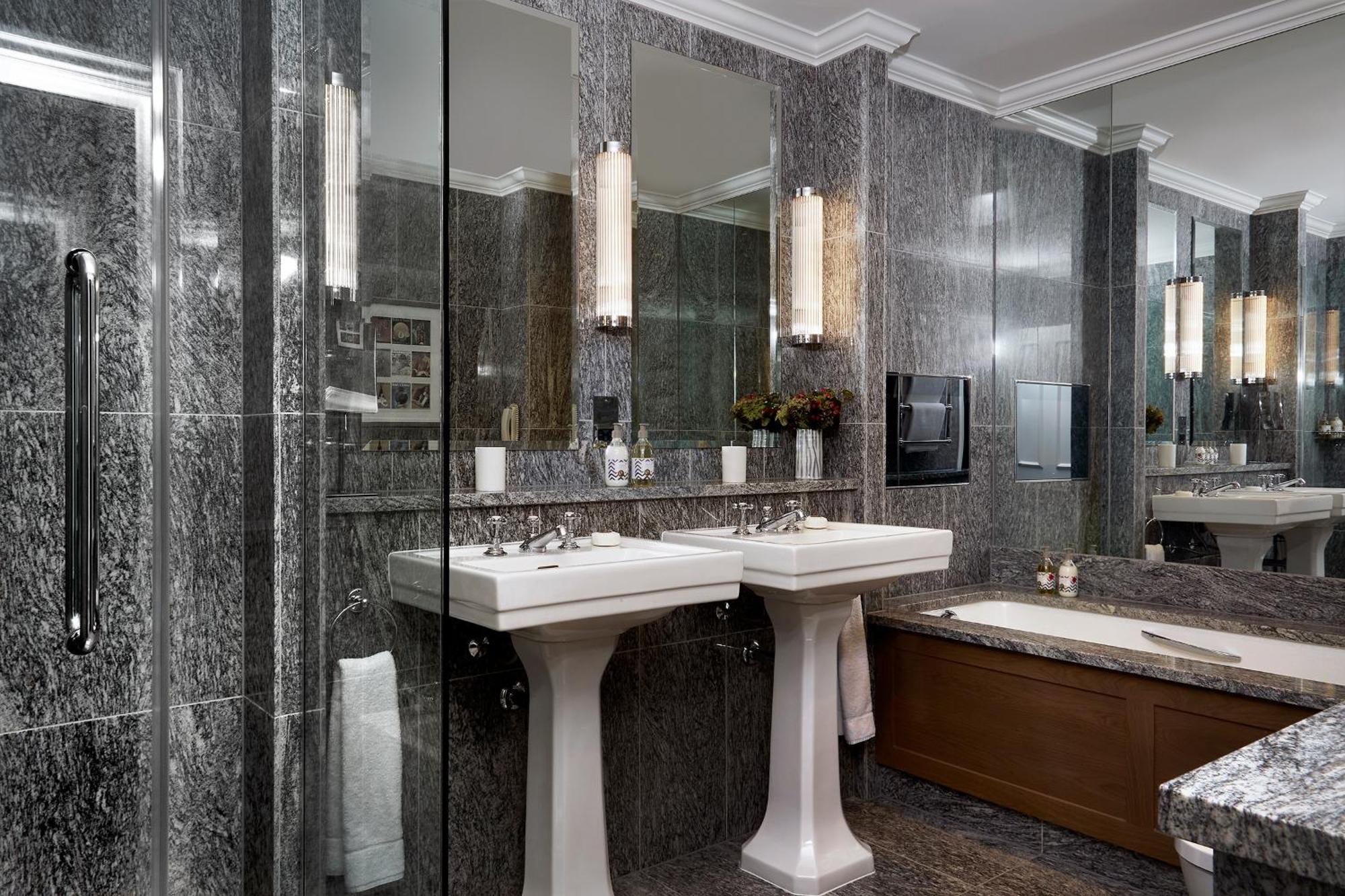 Knightsbridge Suite