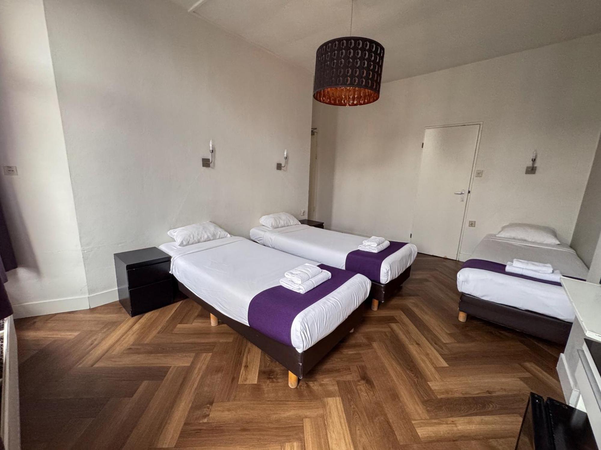 Economy Triple Room
