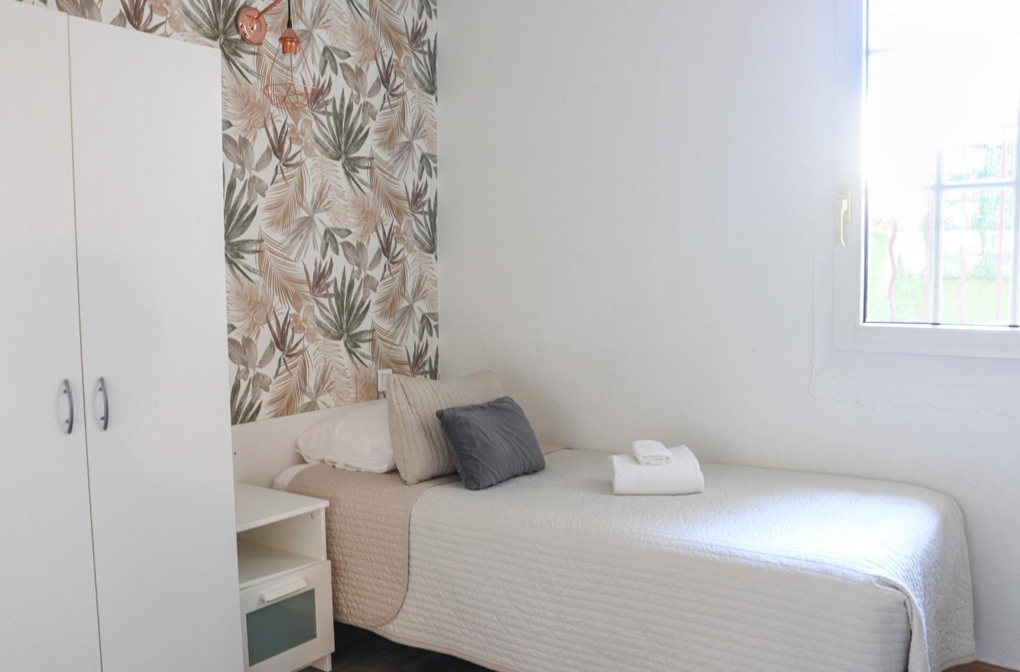 Twin Room,1746919358:JPEG
