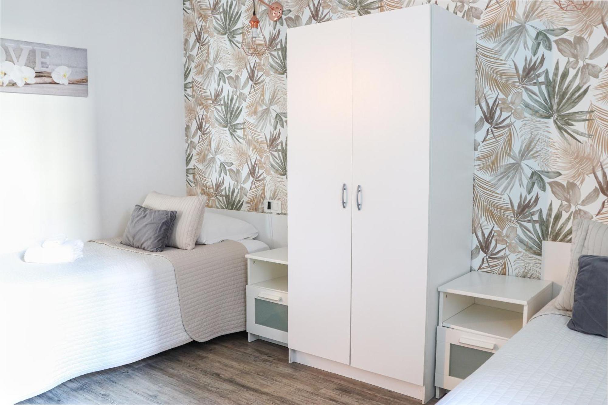 Twin Room,1746919358:JPEG