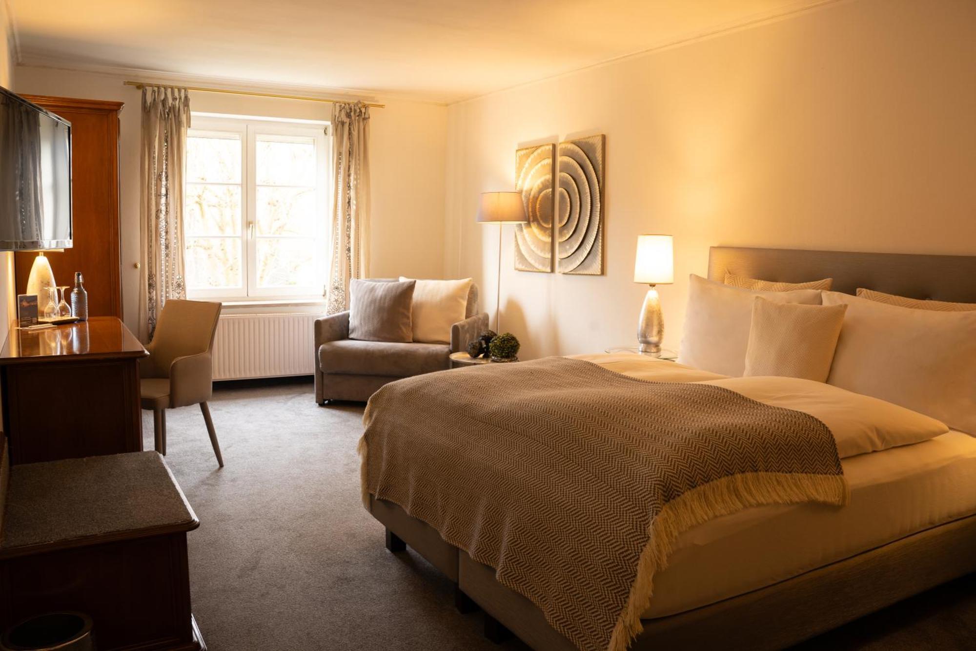 Double Room,986407117:JPEG