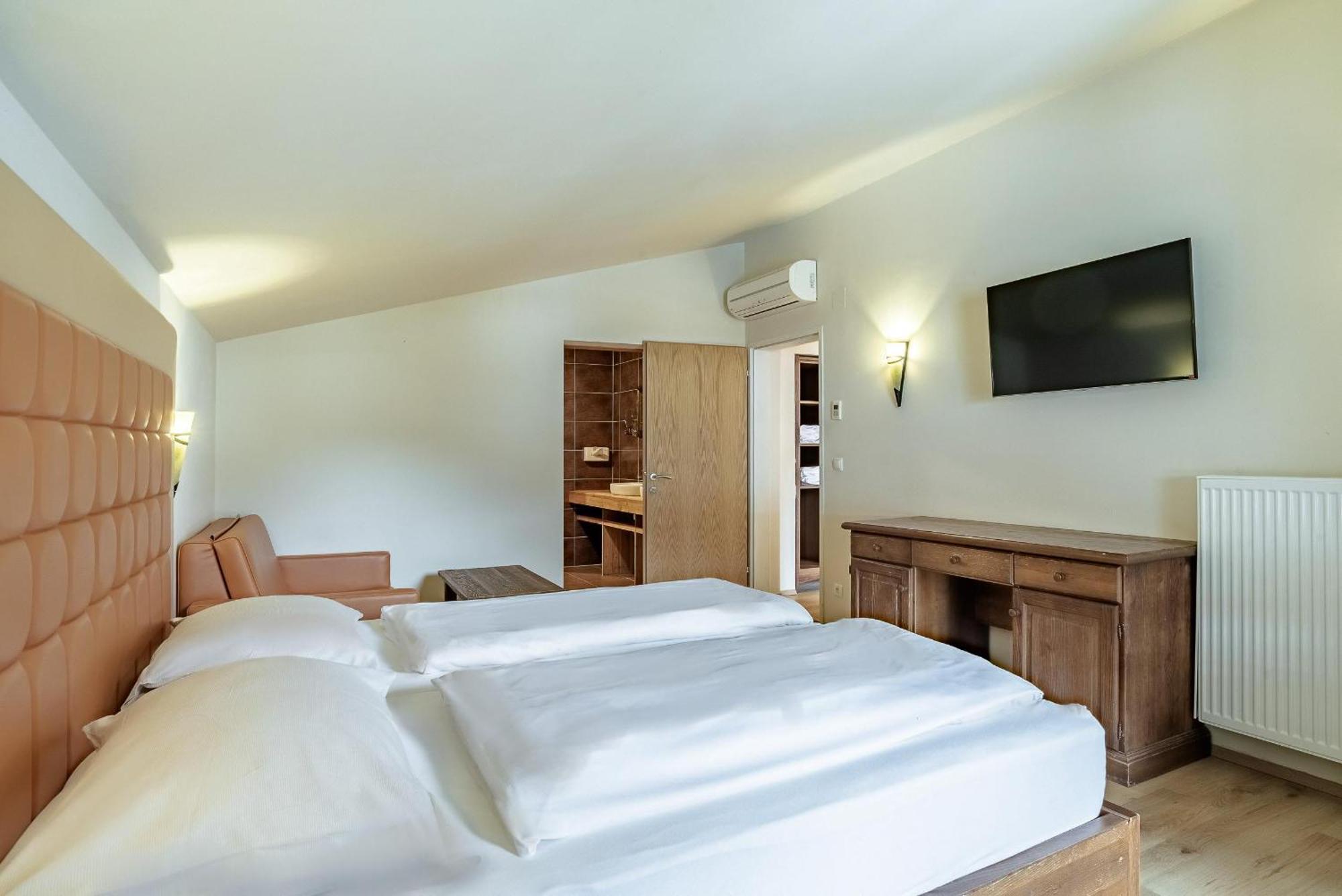 Quadruple Room Mountain View