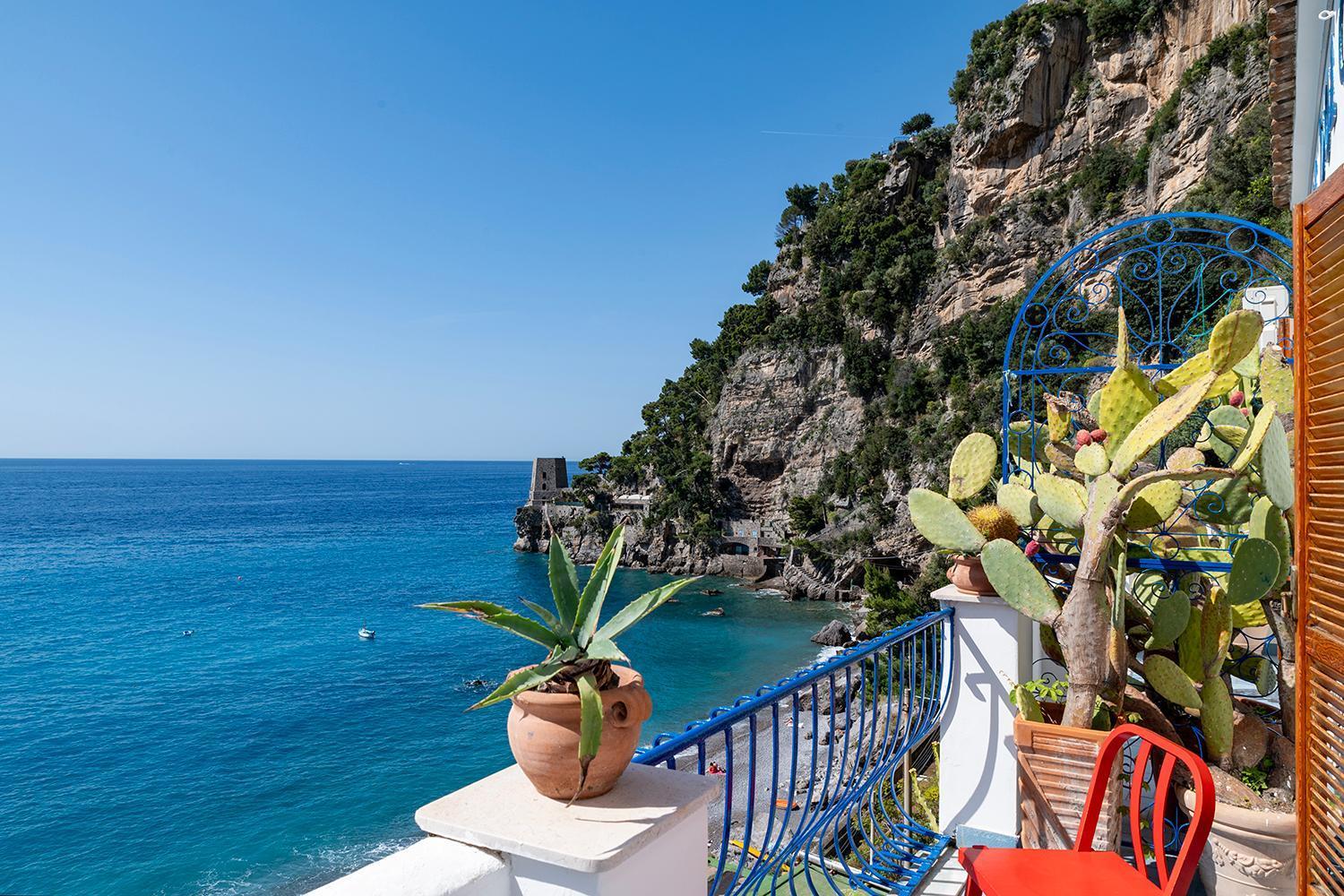 Deluxe Double or Twin Room Sea View