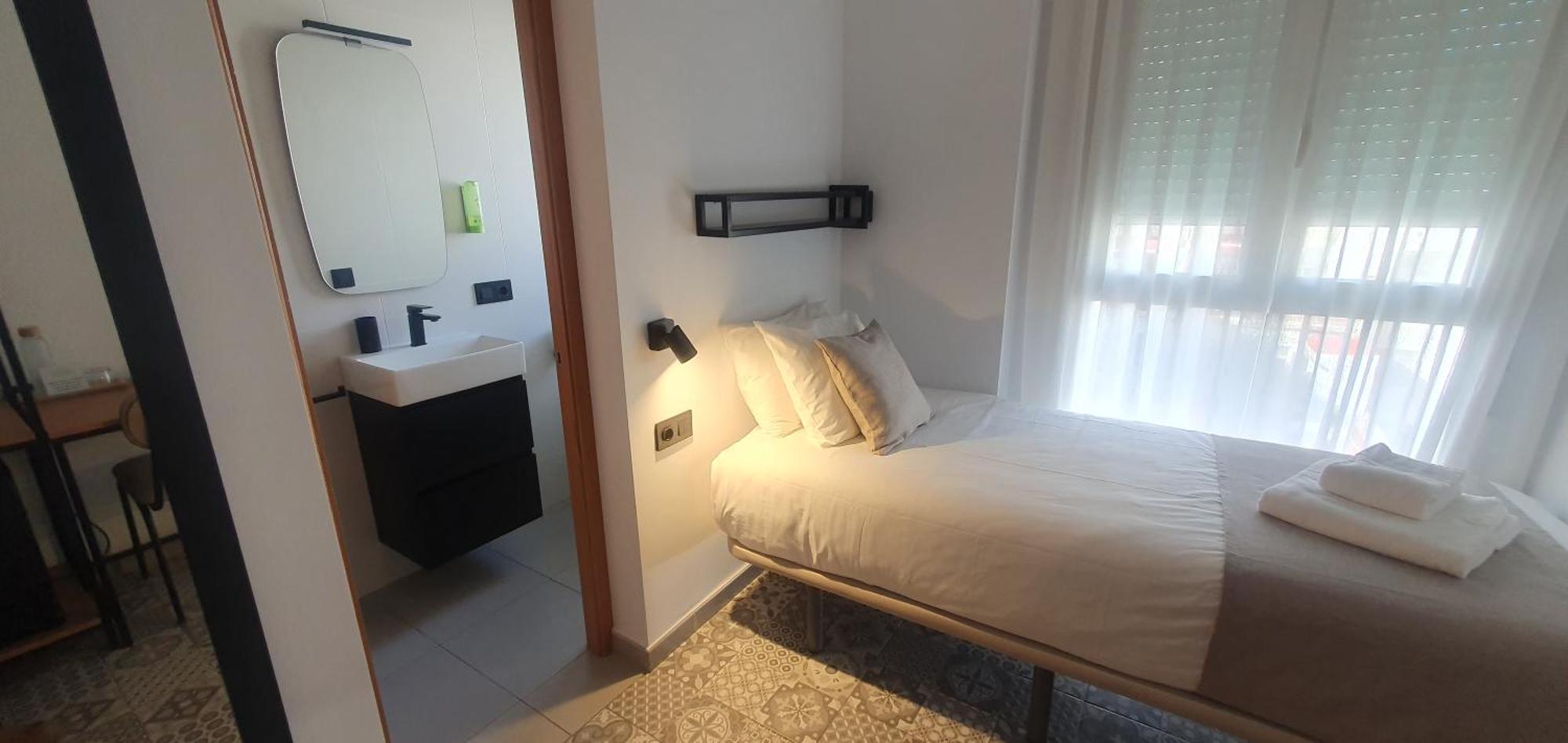 Standard Single Room
