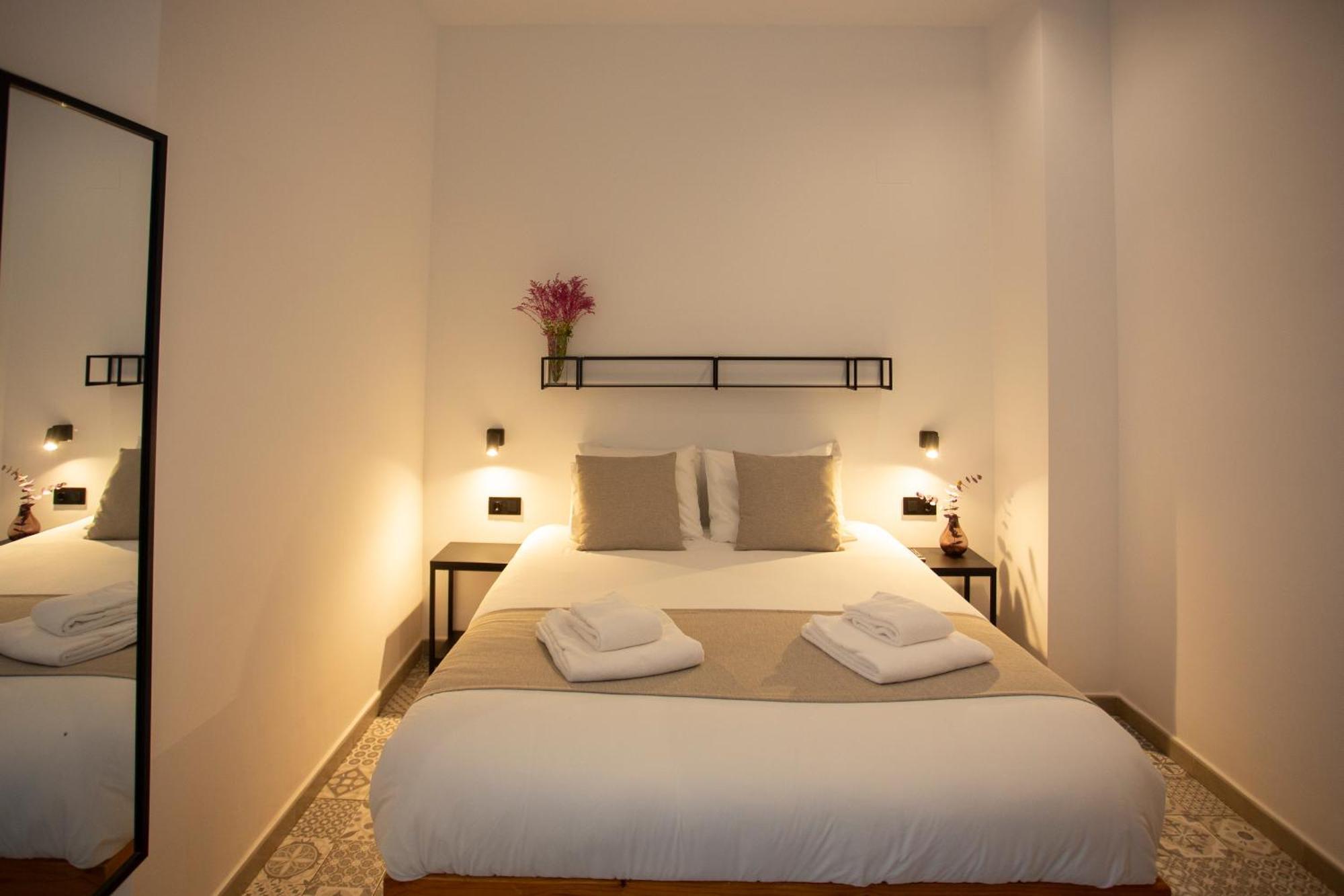Double Room Private External Bathroom