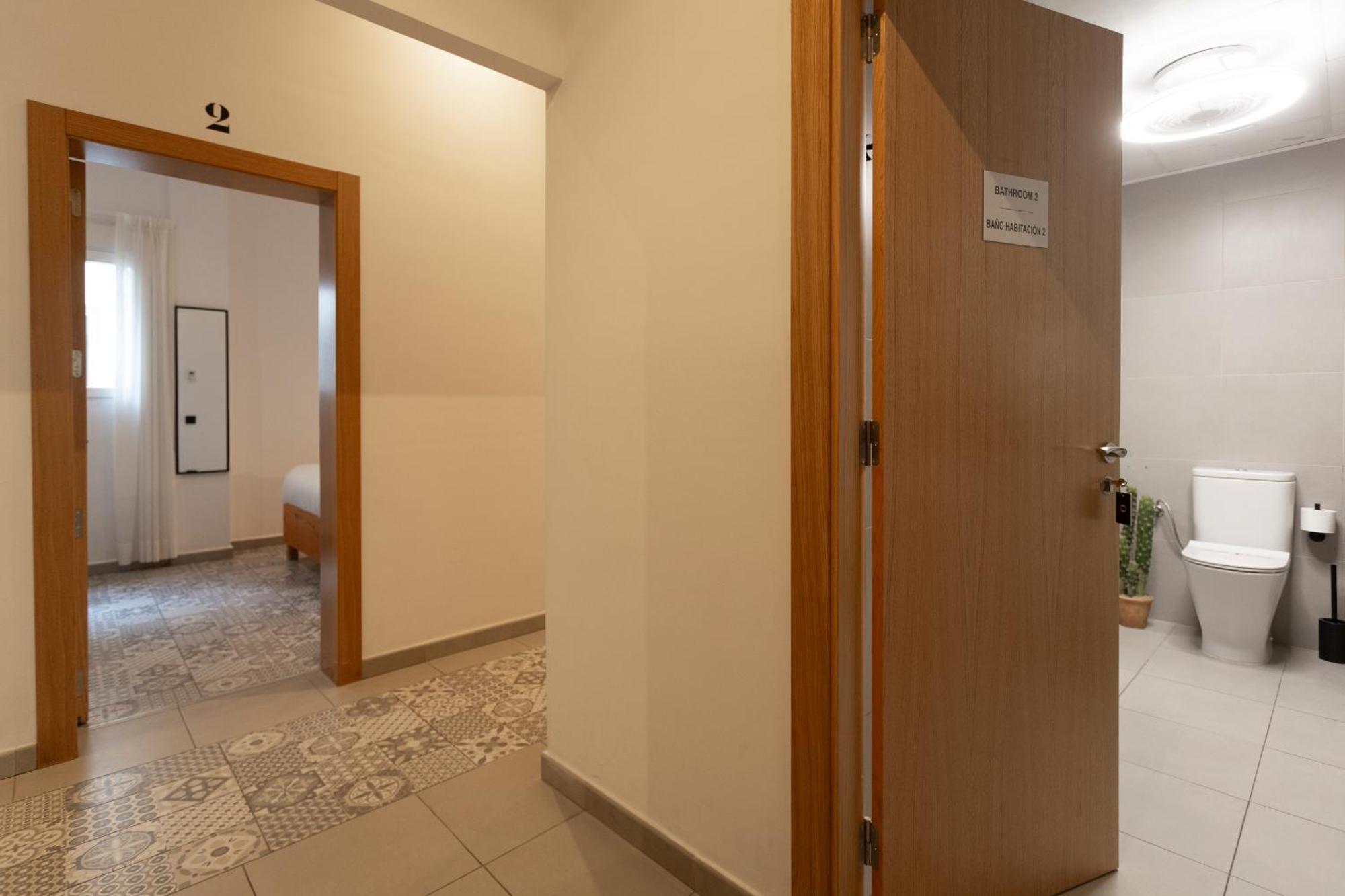 Double Room Private External Bathroom