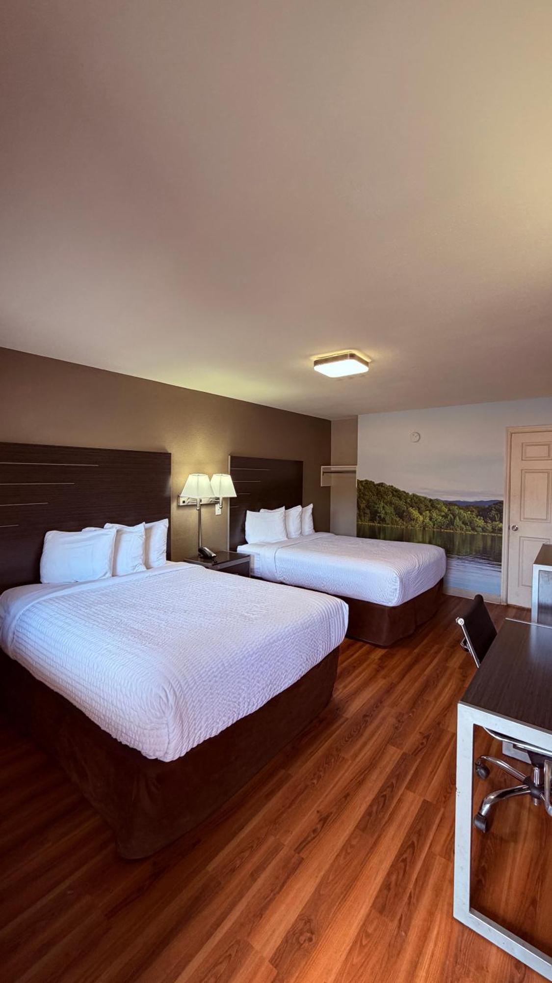 Quadruple Room Two Queen Beds Non Smoking