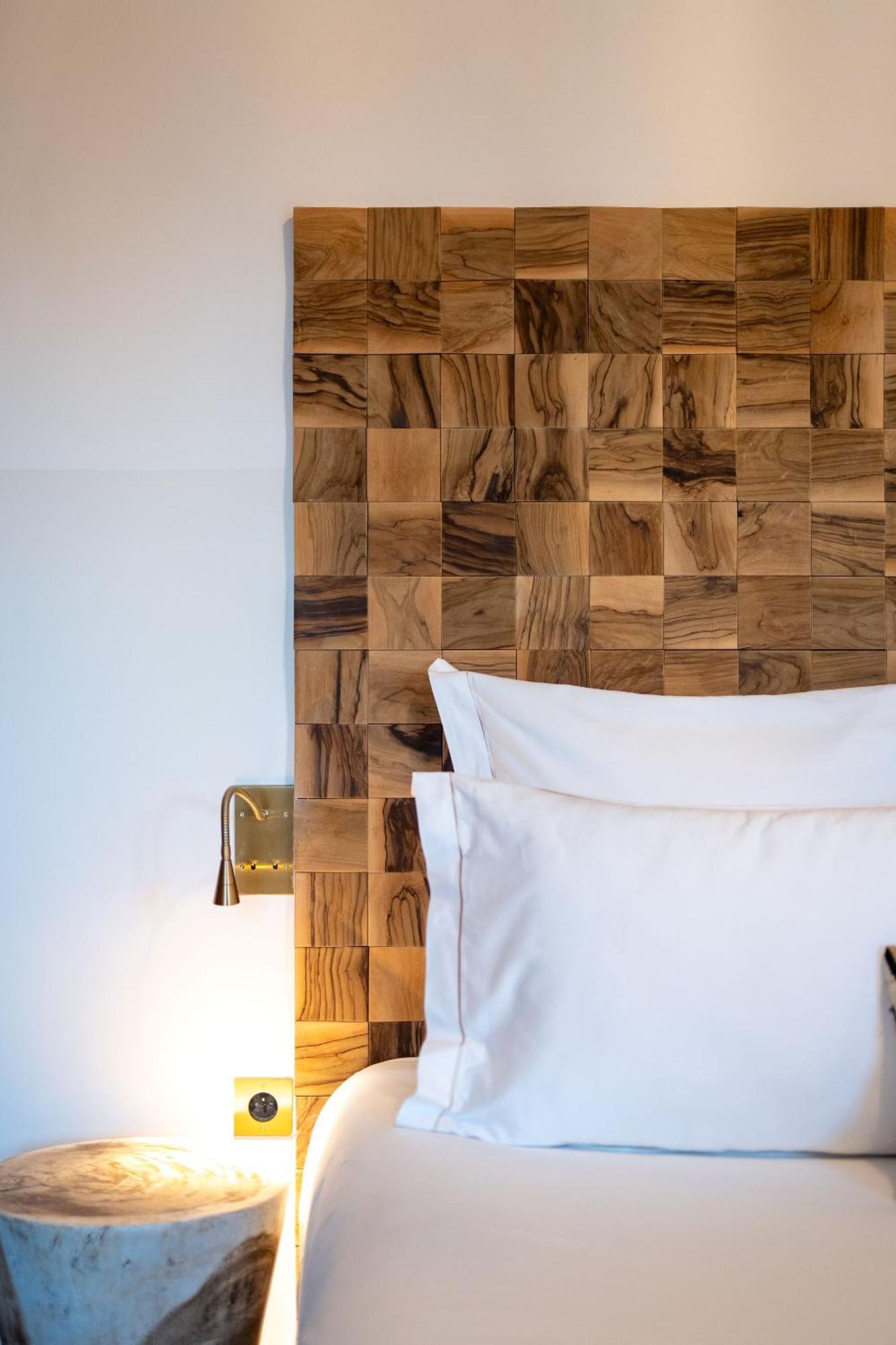Luxury Room,1747029032:JPEG