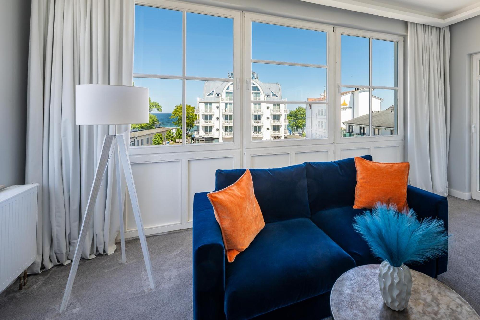 Deluxe family suite balcony sea view