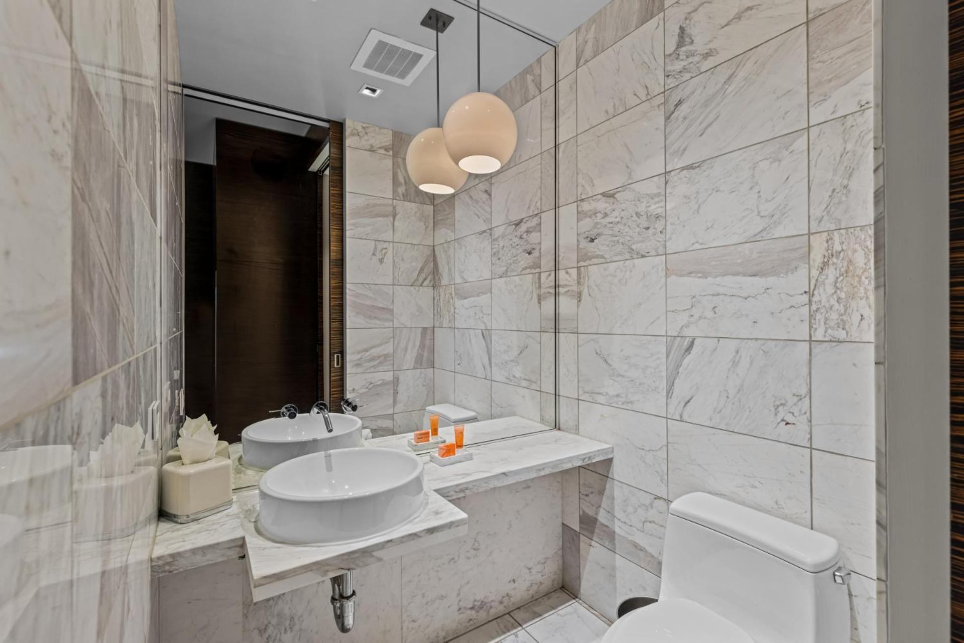 Luxurious Penthouse | Full Strip View & Private Balcony