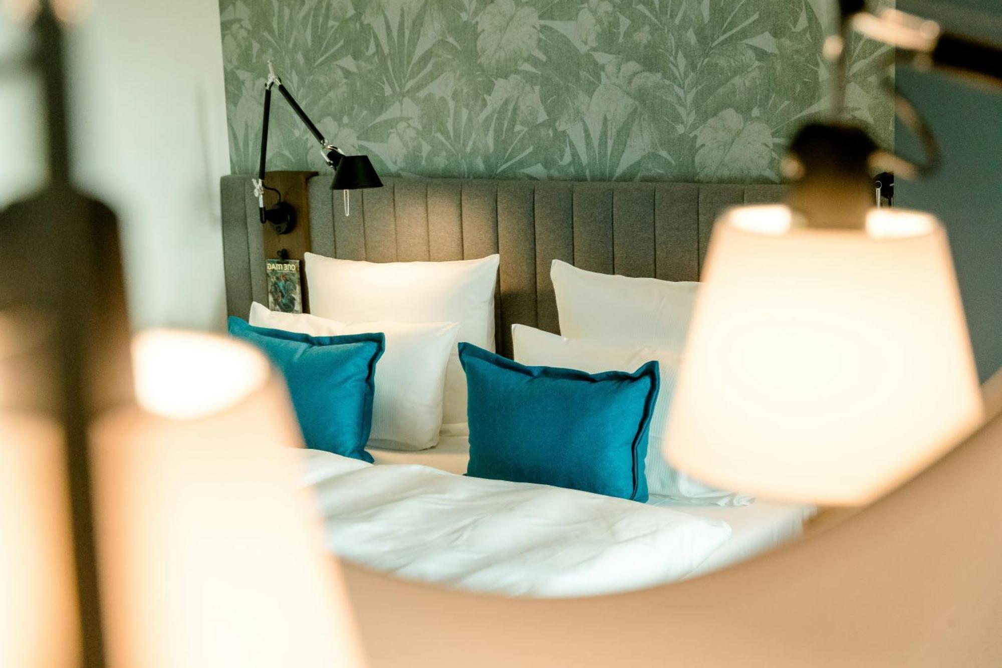 Standard Double Room,1747149165:JPEG