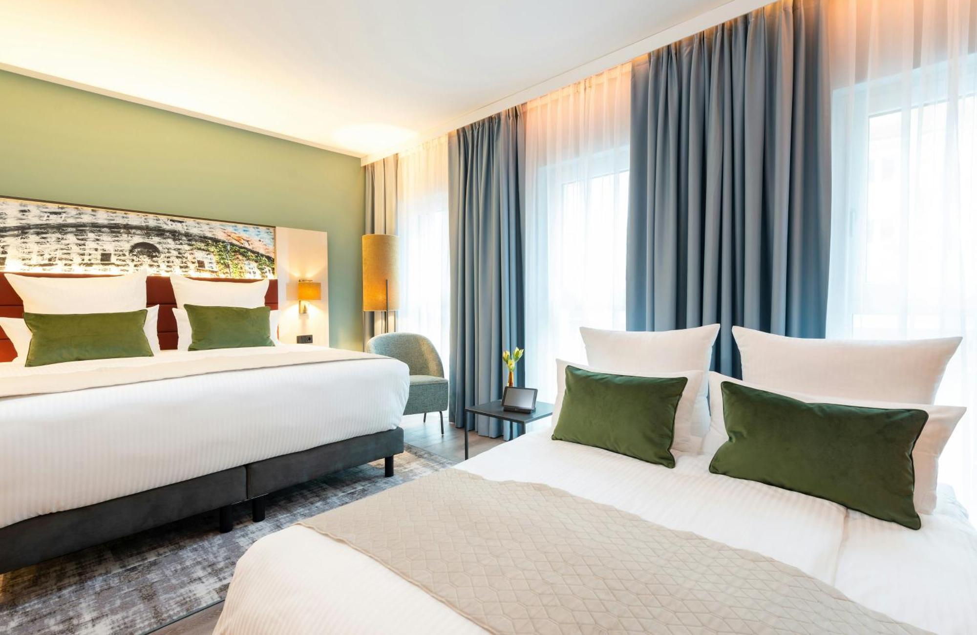 Deluxe Quadruple Room