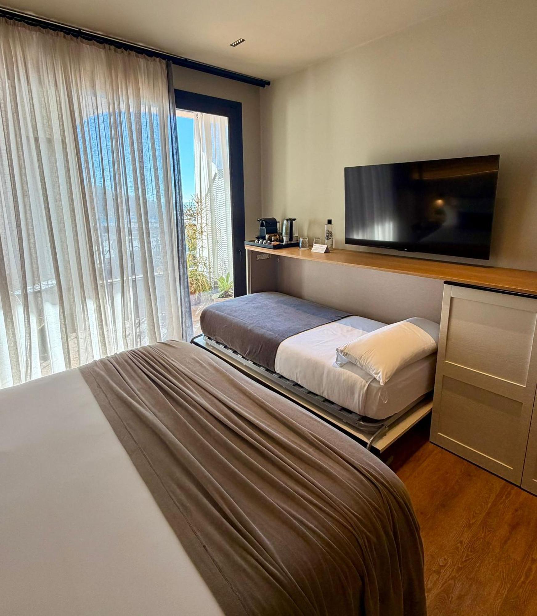 Superior Triple Room Sea View