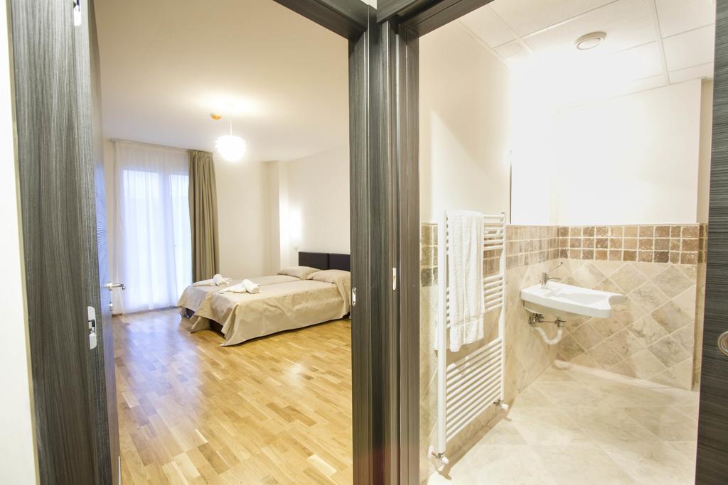 Deluxe Suite,175386321:JPEG