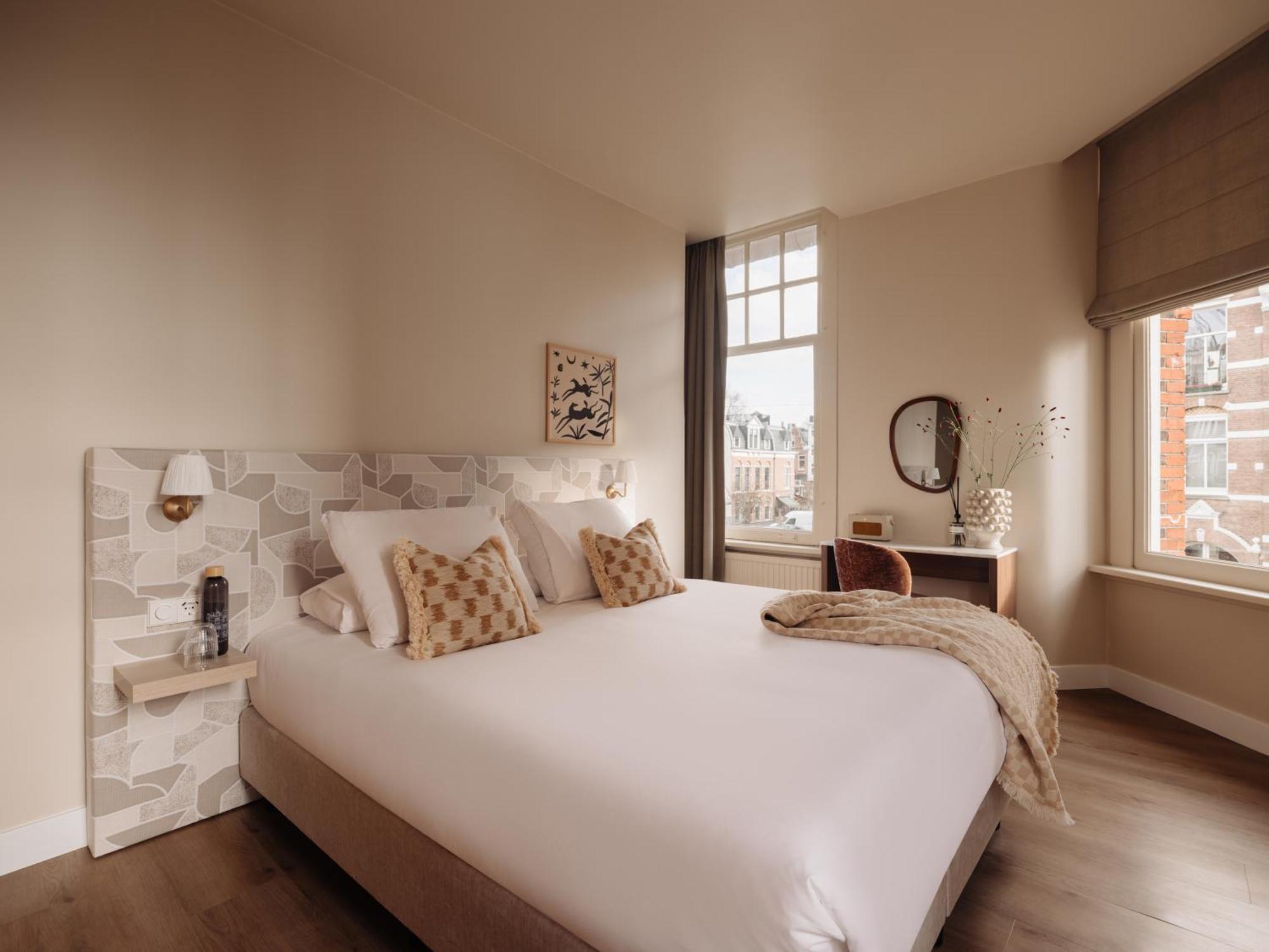 Superior Double Room,1756391812:JPEG