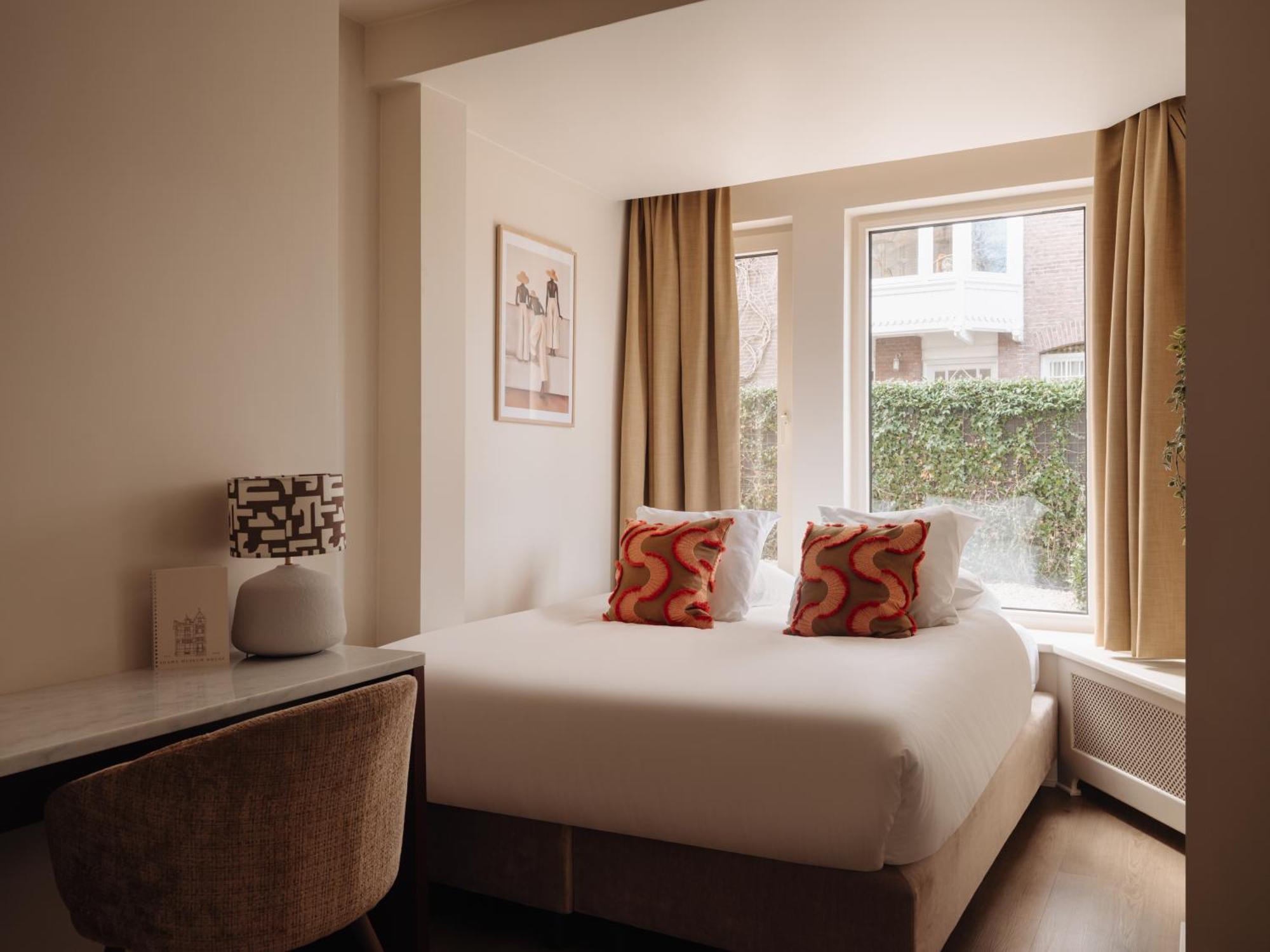 Cosy Double Room,1756392193:JPEG