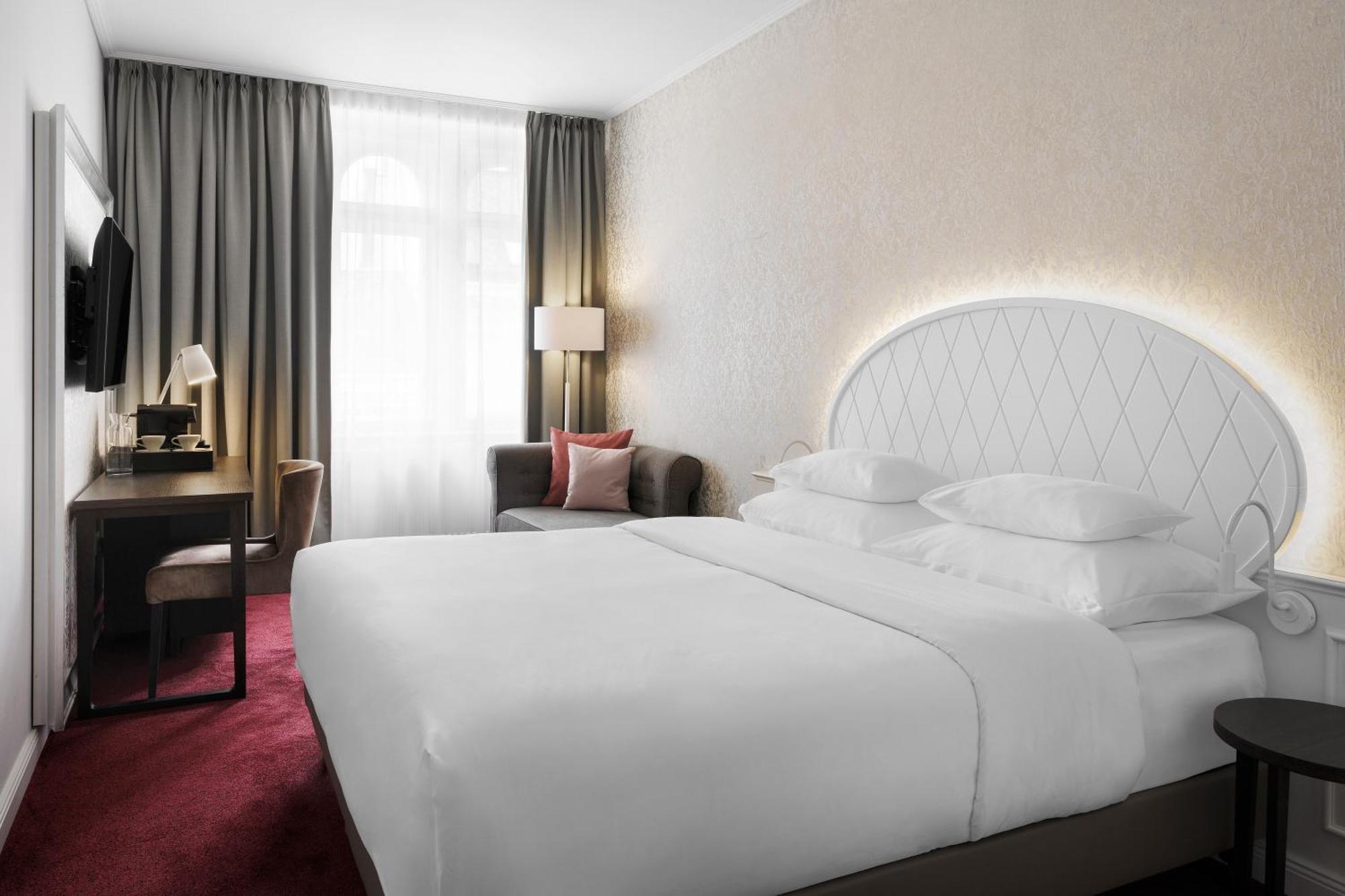 Superior Room 1 King Size bed